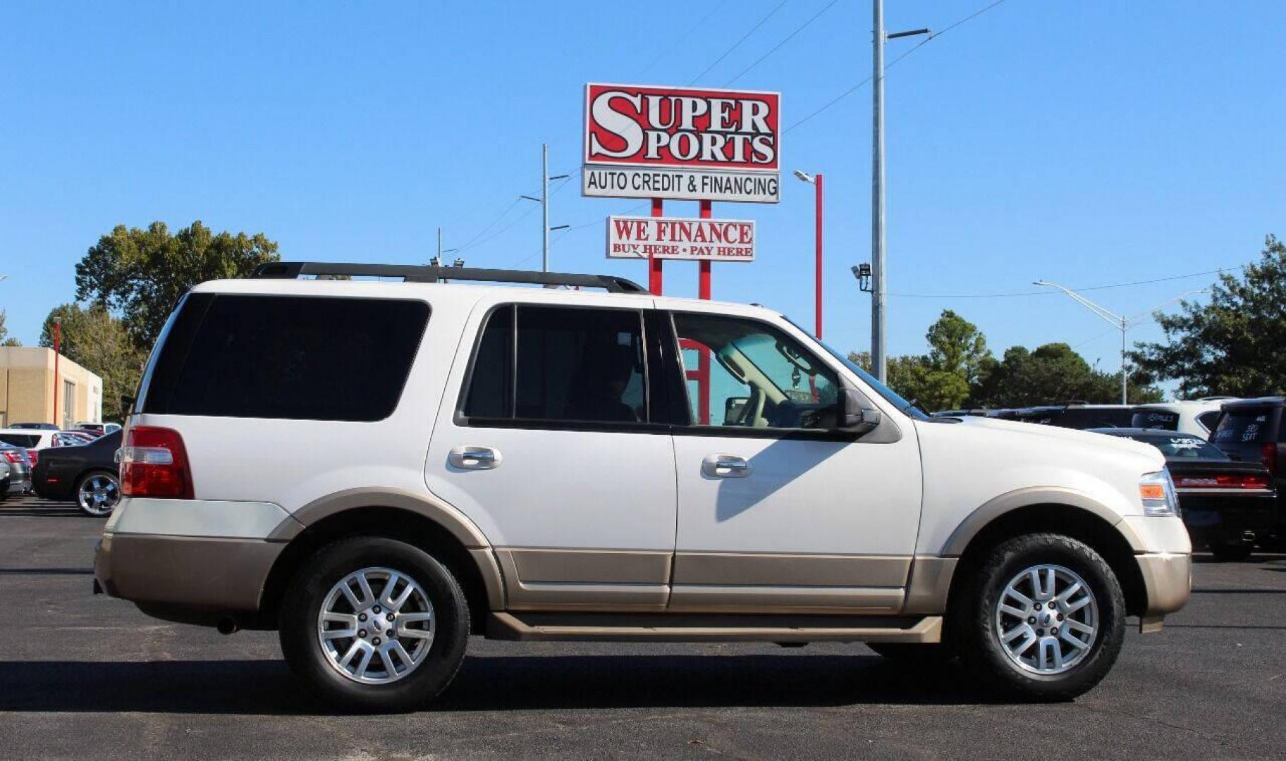 2012 White Ford Expedition King Ranch 2WD (1FMJU1H54CE) with an 5.4L V8 SOHC 16V FFV engine, 6-Speed Automatic transmission, located at 4301 NW 39th , Oklahoma City, OK, 73112, (405) 949-5600, 35.512135, -97.598671 - Photo#2