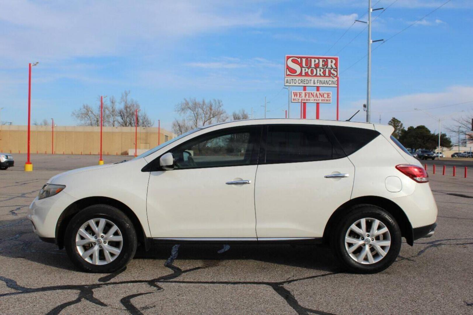 2012 White Nissan Murano SV (JN8AZ1MU3CW) with an 3.5L V6 DOHC 24V engine, Continuously Variable Transmission transmission, located at 4301 NW 39th , Oklahoma City, OK, 73112, (405) 949-5600, 35.512135, -97.598671 - NO DRIVERS LICENCE NO-FULL COVERAGE INSURANCE-NO CREDIT CHECK. COME ON OVER TO SUPERSPORTS AND TAKE A LOOK AND TEST DRIVE PLEASE GIVE US A CALL AT (405) 949-5600. NO LICENSIA DE MANEJAR- NO SEGURO DE COBERTURA TOTAL- NO VERIFICACCION DE CREDITO. POR FAVOR VENGAN A SUPERSPORTS, E - Photo#6