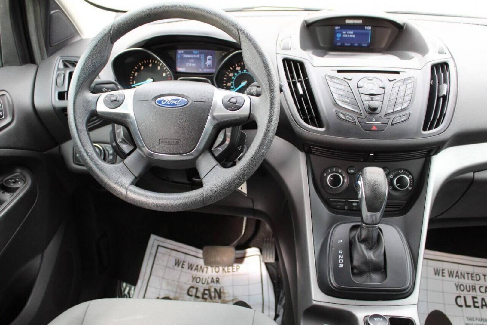 2014 Gray Ford Escape (1FMCU0GX4EU) with an 1.6L I4 Turbocharger 1.6L I4 engine, Automatic 6-Speed transmission, located at 4301 NW 39th , Oklahoma City, OK, 73112, (405) 949-5600, 35.512135, -97.598671 - Photo#18