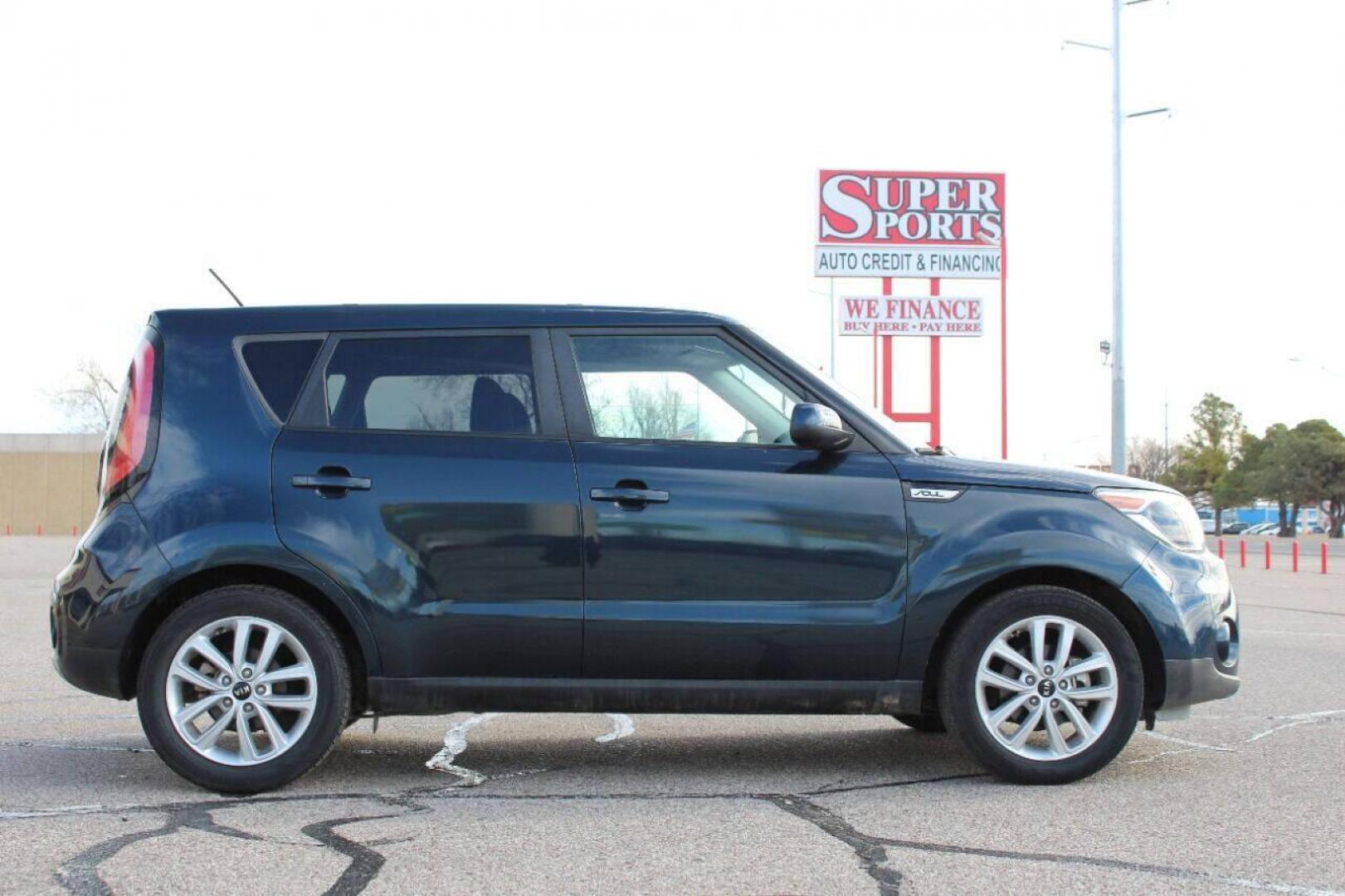 2017 Blue Kia Soul (KNDJP3A52H7) with an 2.0L I4 2.0L I4 engine, Automatic 6-Speed transmission, located at 4301 NW 39th , Oklahoma City, OK, 73112, (405) 949-5600, 35.512135, -97.598671 - Photo#3