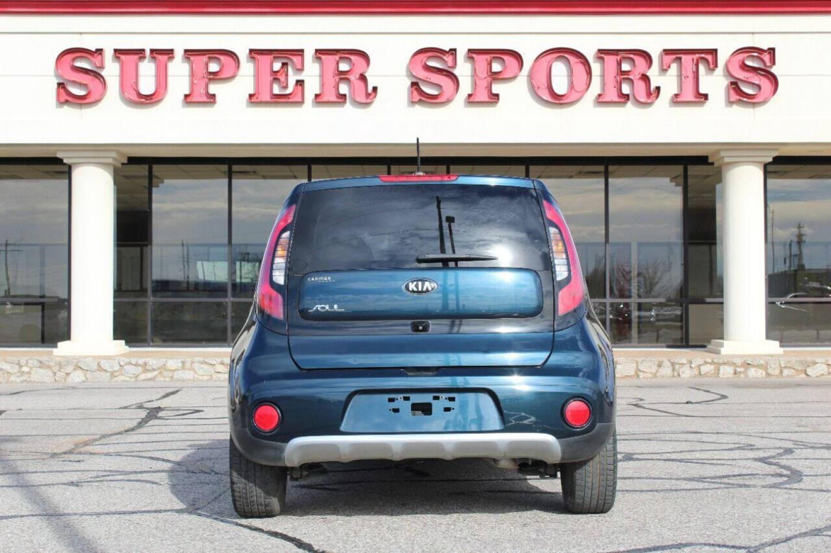 2017 Blue Kia Soul (KNDJP3A52H7) with an 2.0L I4 2.0L I4 engine, Automatic 6-Speed transmission, located at 4301 NW 39th , Oklahoma City, OK, 73112, (405) 949-5600, 35.512135, -97.598671 - Photo#4