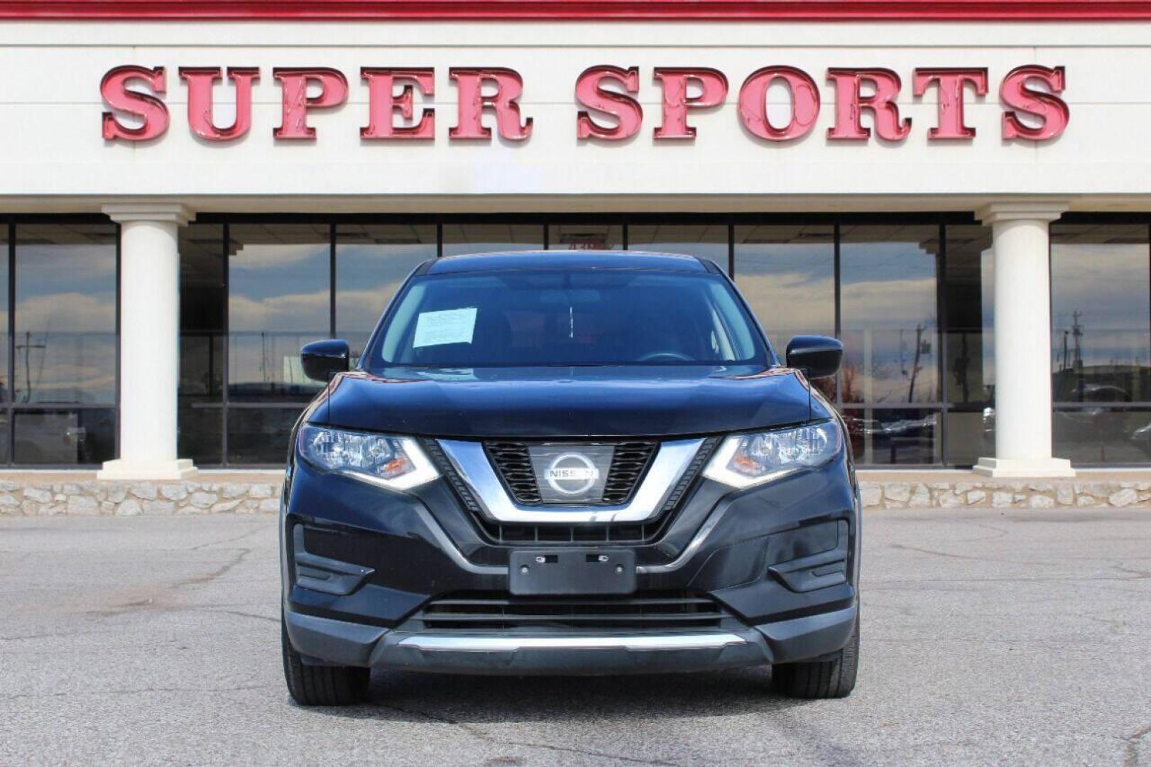 2017 Black Nissan Rogue SV 2WD (5N1AT2MTXHC) with an 2.5L L4 DOHC 16V engine, CVT transmission, located at 4301 NW 39th , Oklahoma City, OK, 73112, (405) 949-5600, 35.512135, -97.598671 - Photo#0