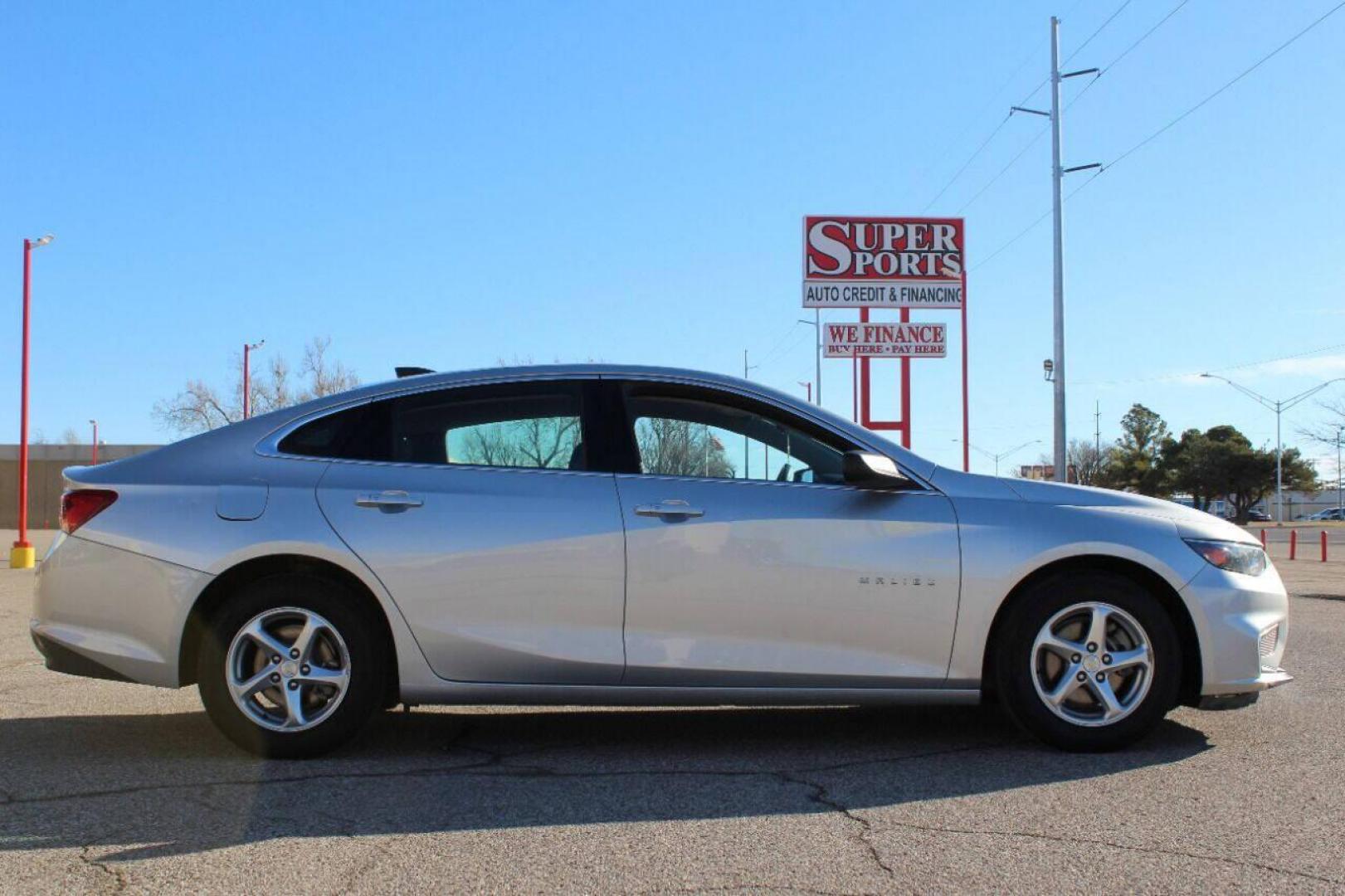 2017 Silver Chevrolet Malibu (1G1ZB5ST1HF) with an 1.5L I4 Turbocharger 1.5L I4 engine, Automatic 6-Speed transmission, located at 4301 NW 39th , Oklahoma City, OK, 73112, (405) 949-5600, 35.512135, -97.598671 - NO DRIVERS LICENCE NO-FULL COVERAGE INSURANCE-NO CREDIT CHECK. COME ON OVER TO SUPERSPORTS AND TAKE A LOOK AND TEST DRIVE PLEASE GIVE US A CALL AT (405) 949-5600. NO LICENCIA DE MANEJAR- NO SEGURO DE COBERTURA TOTAL- NO VERIFICACION DE CREDITO. POR FAVOR VENGAN A SUPERSPORTS, ECHE UN VISTAZO - Photo#3