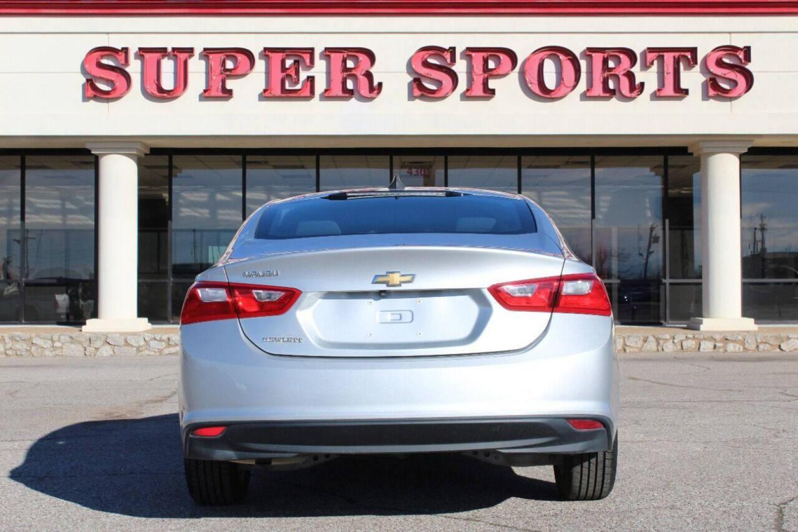 2017 Silver Chevrolet Malibu (1G1ZB5ST1HF) with an 1.5L I4 Turbocharger 1.5L I4 engine, Automatic 6-Speed transmission, located at 4301 NW 39th , Oklahoma City, OK, 73112, (405) 949-5600, 35.512135, -97.598671 - NO DRIVERS LICENCE NO-FULL COVERAGE INSURANCE-NO CREDIT CHECK. COME ON OVER TO SUPERSPORTS AND TAKE A LOOK AND TEST DRIVE PLEASE GIVE US A CALL AT (405) 949-5600. NO LICENCIA DE MANEJAR- NO SEGURO DE COBERTURA TOTAL- NO VERIFICACION DE CREDITO. POR FAVOR VENGAN A SUPERSPORTS, ECHE UN VISTAZO - Photo#4