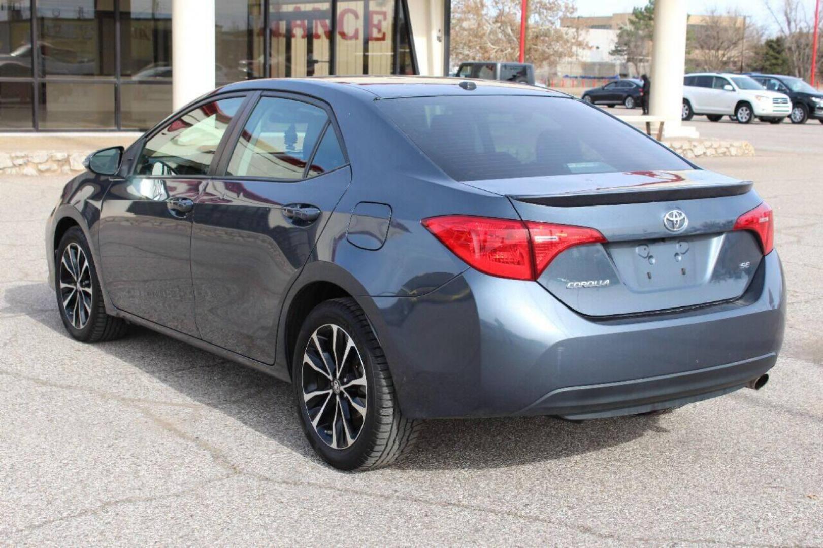 2017 Gray Toyota Corolla L CVT (2T1BURHEXHC) with an 1.8L L4 DOHC 16V engine, CVT transmission, located at 4301 NW 39th , Oklahoma City, OK, 73112, (405) 949-5600, 35.512135, -97.598671 - NO DRIVERS LICENCE NO-FULL COVERAGE INSURANCE-NO CREDIT CHECK. COME ON OVER TO SUPERSPORTS AND TAKE A LOOK AND TEST DRIVE. PLEASE GIVE US A CALL AT (405) 949-5600. NO LICENSIA DE MANEJAR- NO SEGURO DE COBERTURA TOTAL- NO VERIFICACCION DE CREDITO. POR FAVOR VENGAN A SUPERSPORTS, ECHE UN - Photo#4