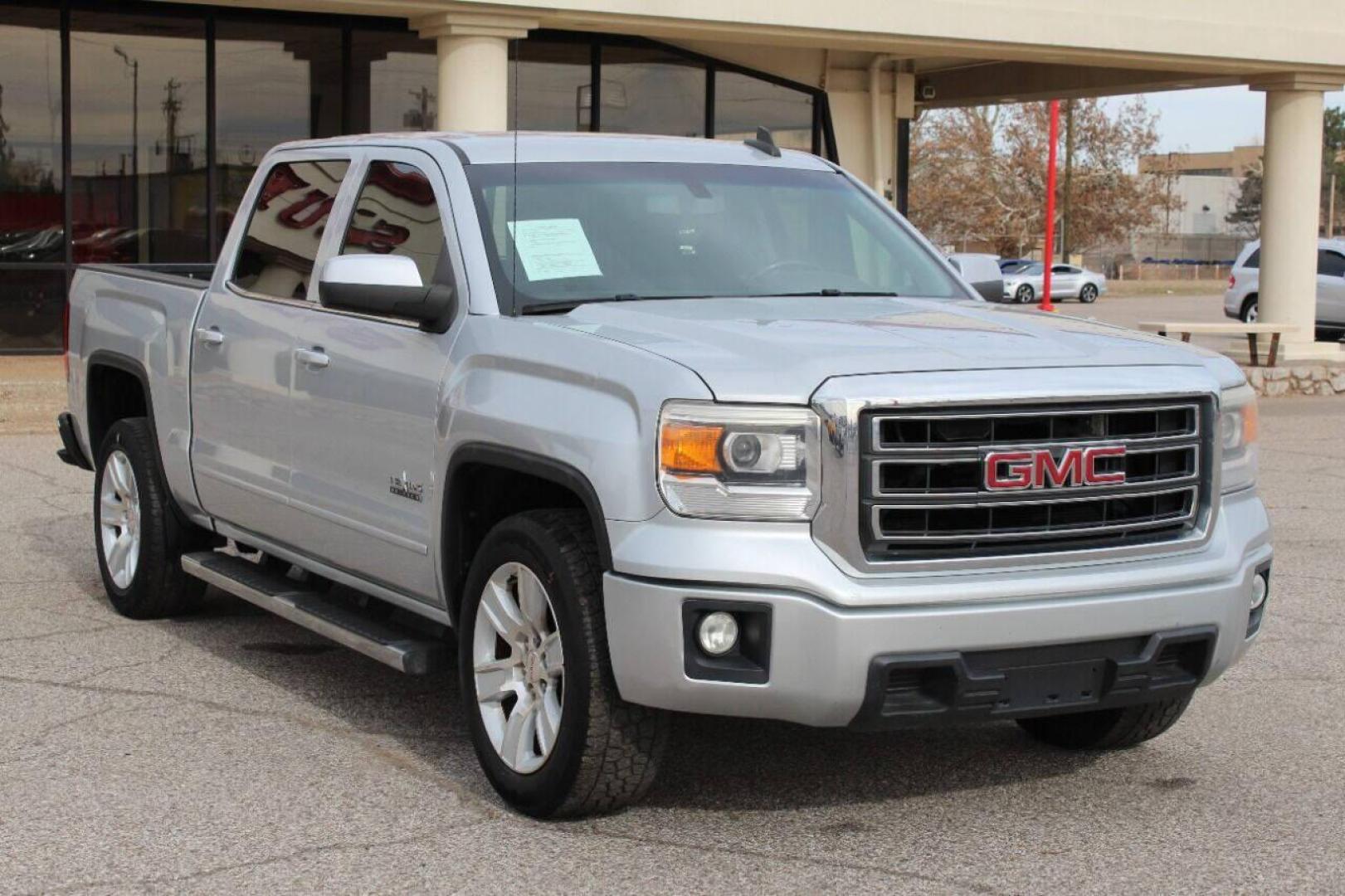 2015 Silver GMC Sierra 1500 SLE Crew Cab Long Box 2WD (3GTP1UEC7FG) with an 5.3L V8 OHV 16V engine, 6-Speed Automatic transmission, located at 4301 NW 39th , Oklahoma City, OK, 73112, (405) 949-5600, 35.512135, -97.598671 - NO DRIVERS LICENCE NO-FULL COVERAGE INSURANCE-NO CREDIT CHECK. COME ON OVER TO SUPERSPORTS AND TAKE A LOOK AND TEST DRIVE. PLEASE GIVE US A CALL AT (405) 949-5600. NO LICENSIA DE MANEJAR- NO SEGURO DE COBERTURA TOTAL- NO VERIFICACCION DE CREDITO. POR FAVOR VENGAN A SUPERSPORTS, - Photo#0