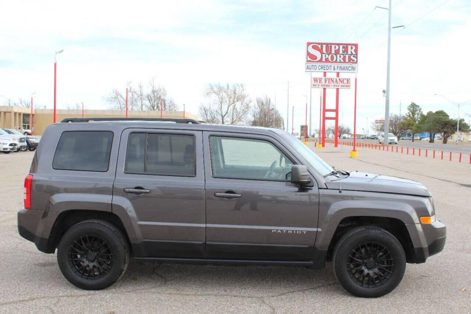 2017 Gray Jeep Patriot Sport 2WD (1C4NJPBA6HD) with an 2.0L L4 DOHC 16V engine, Automatic 6-Speed transmission, located at 4301 NW 39th , Oklahoma City, OK, 73112, (405) 949-5600, 35.512135, -97.598671 - NO DRIVERS LICENCE NO-FULL COVERAGE INSURANCE-NO CREDIT CHECK. COME ON OVER TO SUPERSPORTS AND TAKE A LOOK AND TEST DRIVE. PLEASE GIVE US A CALL AT (405) 949-5600. NO LICENSIA DE MANEJAR- NO SEGURO DE COBERTURA TOTAL- NO VERIFICACCION DE CREDITO. POR FAVOR VENGAN A SUPERSPORTS, ECHE UN - Photo#0