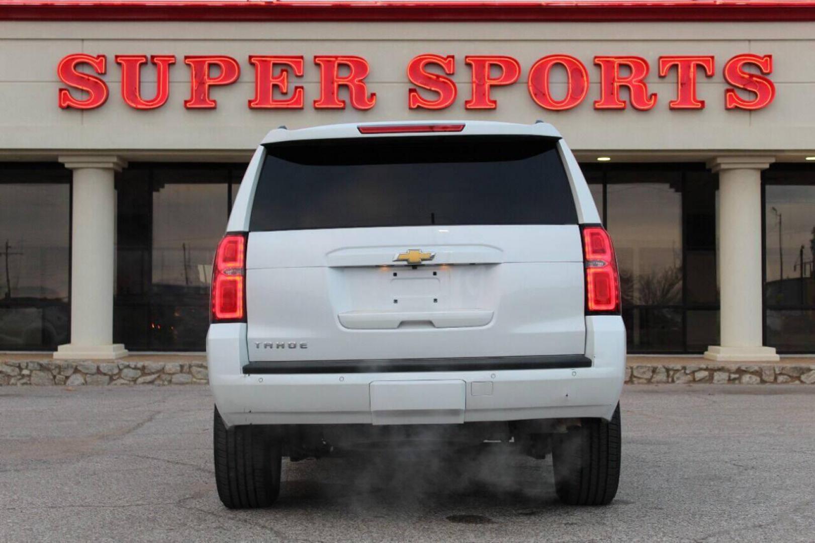 2018 White Chevrolet Tahoe (1GNSCBKC8JR) with an 5.3L V8 5.3L V8 engine, Automatic 6-Speed transmission, located at 4301 NW 39th , Oklahoma City, OK, 73112, (405) 949-5600, 35.512135, -97.598671 - NO DRIVERS LICENCE NO-FULL COVERAGE INSURANCE-NO CREDIT CHECK. COME ON OVER TO SUPERSPORTS AND TAKE A LOOK AND TEST DRIVE PLEASE GIVE US A CALL AT (405) 949-5600. NO LICENSIA DE MANEJAR- NO SEGURO DE COBERTURA TOTAL- NO VERIFICACCION DE CREDITO. POR FAVOR VENGAN A SUPERSPORTS, E - Photo#4