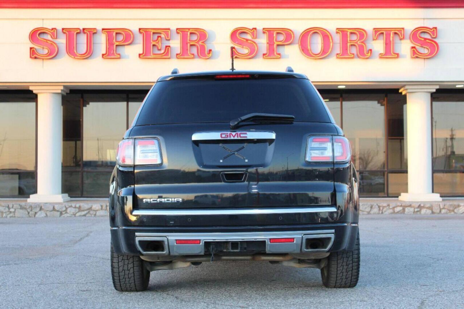 2016 Black GMC Acadia Denali FWD (1GKKRTKD8GJ) with an 3.6L V6 DOHC 24V engine, 6-Speed Automatic transmission, located at 4301 NW 39th , Oklahoma City, OK, 73112, (405) 949-5600, 35.512135, -97.598671 - NO DRIVERS LICENCE - NO FULL COVERAGE INSURANCE - NO CREDIT CHECK. COME ON OVER TO SUPERSPORTS AND TAKE A LOOK AND TEST DRIVE PLEASE GIVE US A CALL AT (405) 949-5600. NO LICENCIA DE MANEJAR - NO SEGURO DE COBERTURA TOTAL - NO VERIFICACION DE CREDITO. POR FAVOR VENGAN A SUPERSPOR - Photo#4