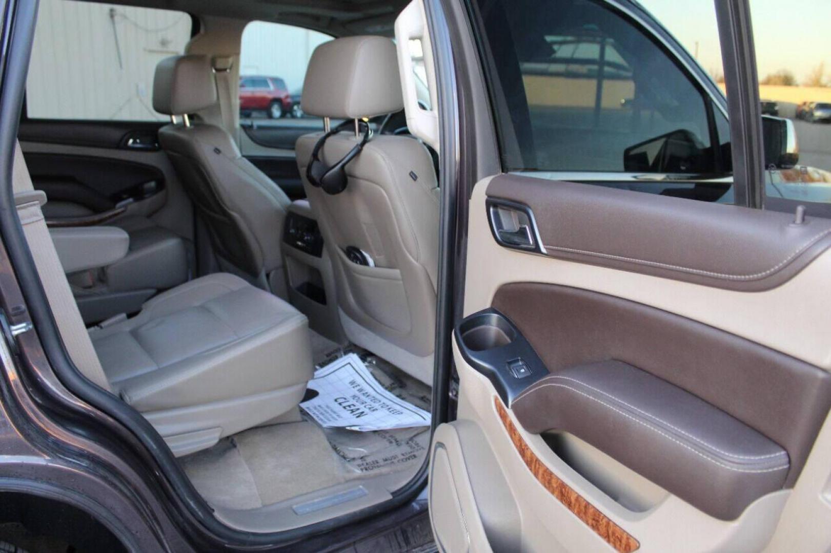 2015 Pewter Chevrolet Tahoe LTZ 4WD (1GNSKCKC6FR) with an 5.3L V8 OHV 16V engine, 6-Speed Automatic transmission, located at 4301 NW 39th , Oklahoma City, OK, 73112, (405) 949-5600, 35.512135, -97.598671 - NO DRIVERS LICENCE NO-FULL COVERAGE INSURANCE-NO CREDIT CHECK. COME ON OVER TO SUPERSPORTS AND TAKE A LOOK AND TEST DRIVE. PLEASE GIVE US A CALL AT (405) 949-5600. NO LICENSIA DE MANEJAR- NO SEGURO DE COBERTURA TOTAL- NO VERIFICACCION DE CREDITO. POR FAVOR VENGAN A SUPERSPORTS, ECHE UN - Photo#9