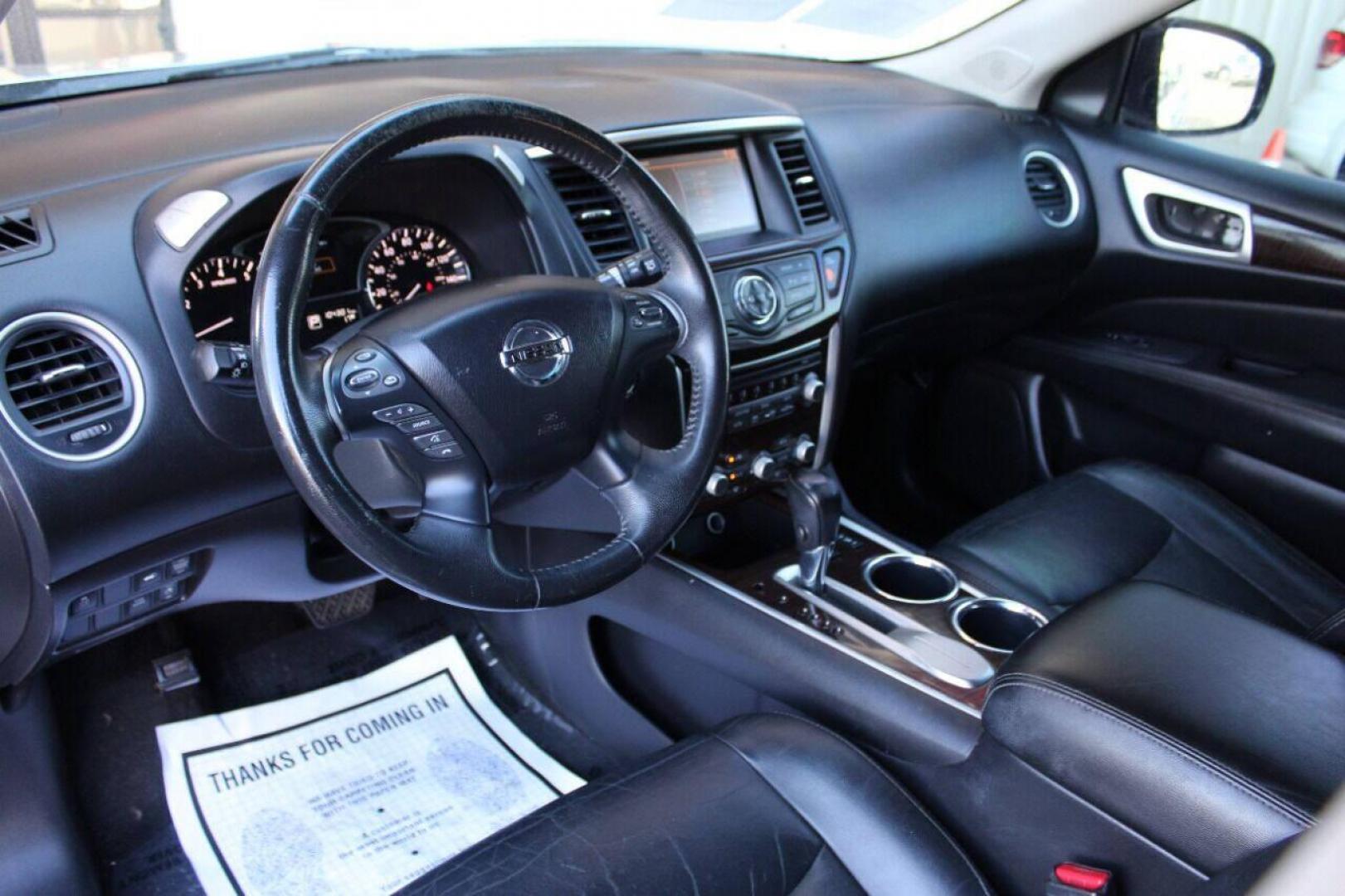 2013 Silver Nissan Pathfinder LE 2WD (5N1AR2MN4DC) with an 3.5L V6 DOHC 24V engine, Continuously Variable Transmission transmission, located at 4301 NW 39th , Oklahoma City, OK, 73112, (405) 949-5600, 35.512135, -97.598671 - NO DRIVERS LICENCE NO-FULL COVERAGE INSURANCE-NO CREDIT CHECK. COME ON OVER TO SUPERSPORTS AND TAKE A LOOK AND TEST DRIVE PLEASE GIVE US A CALL AT (405) 949-5600. NO LICENSIA DE MANEJAR- NO SEGURO DE COBERTURA TOTAL- NO VERIFICACCION DE CREDITO. POR FAVOR VENGAN A SUPERSPORTS, ECHE UN V - Photo#13