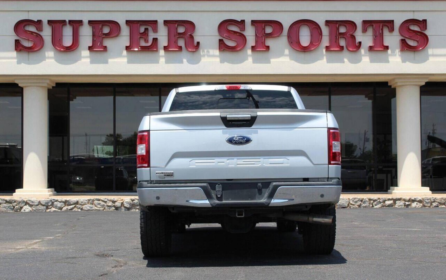 2018 Silver Ford F-150 (1FTEW1E58JK) with an 5.0L V8 5.0L V8 engine, A transmission, located at 4301 NW 39th , Oklahoma City, OK, 73112, (405) 949-5600, 35.512135, -97.598671 - NO DRIVERS LICENCE NO-FULL COVERAGE INSURANCE-NO CREDIT CHECK. COME ON OVER TO SUPERSPORTS AND TAKE A LOOK AND TEST DRIVE PLEASE GIVE US A CALL AT (405) 949-5600. NO LICENSIA DE MANEJAR- NO SEGURO DE COBERTURA TOTAL- NO VERIFICACCION DE CREDITO. POR FAVOR VENGAN A SUPERSPORTS, ECHE UN VIST - Photo#4