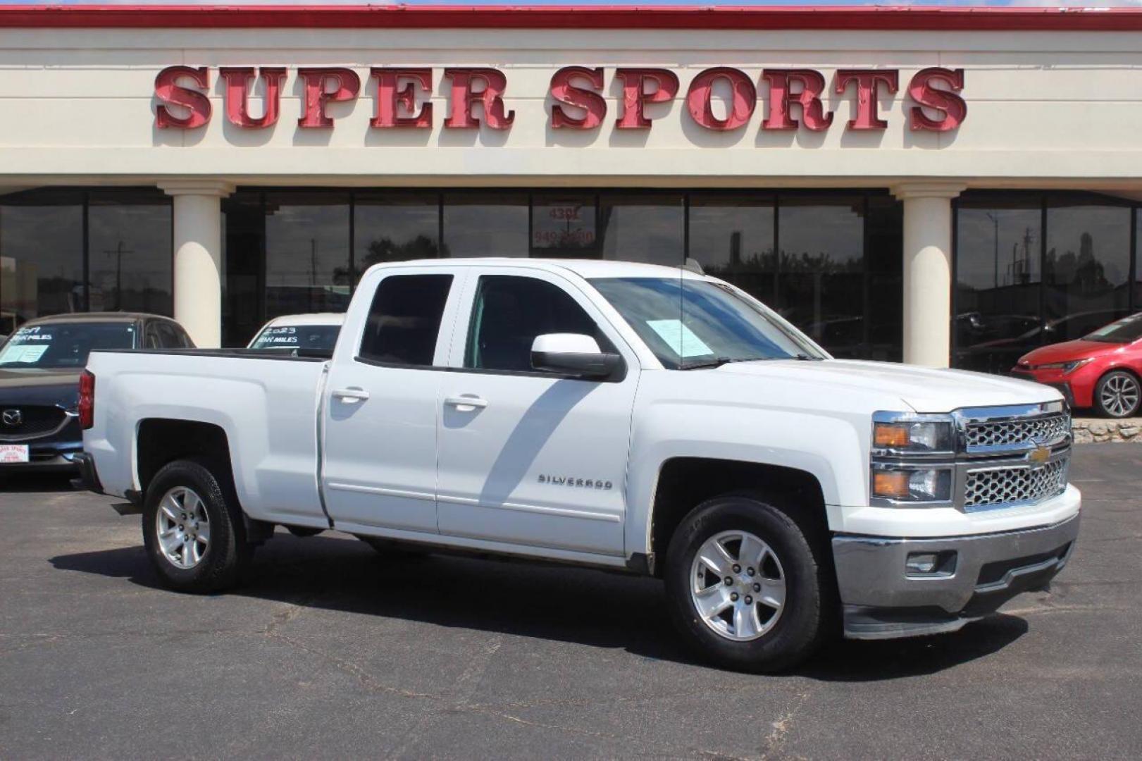 2015 White Chevrolet Silverado 1500 LT Double Cab 2WD (1GCRCREC4FZ) with an 5.3L V8 OHV 16V engine, 6-Speed Automatic transmission, located at 4301 NW 39th , Oklahoma City, OK, 73112, (405) 949-5600, 35.512135, -97.598671 - NO DRIVERS LICENCE NO-FULL COVERAGE INSURANCE-NO CREDIT CHECK. COME ON OVER TO SUPERSPORTS AND TAKE A LOOK AND TEST DRIVE. PLEASE GIVE US A CALL AT (405) 949-5600. NO LICENSIA DE MANEJAR- NO SEGURO DE COBERTURA TOTAL- NO VERIFICACCION DE CREDITO. POR FAVOR VENGAN A SUPERSPORTS, ECHE UN - Photo#7