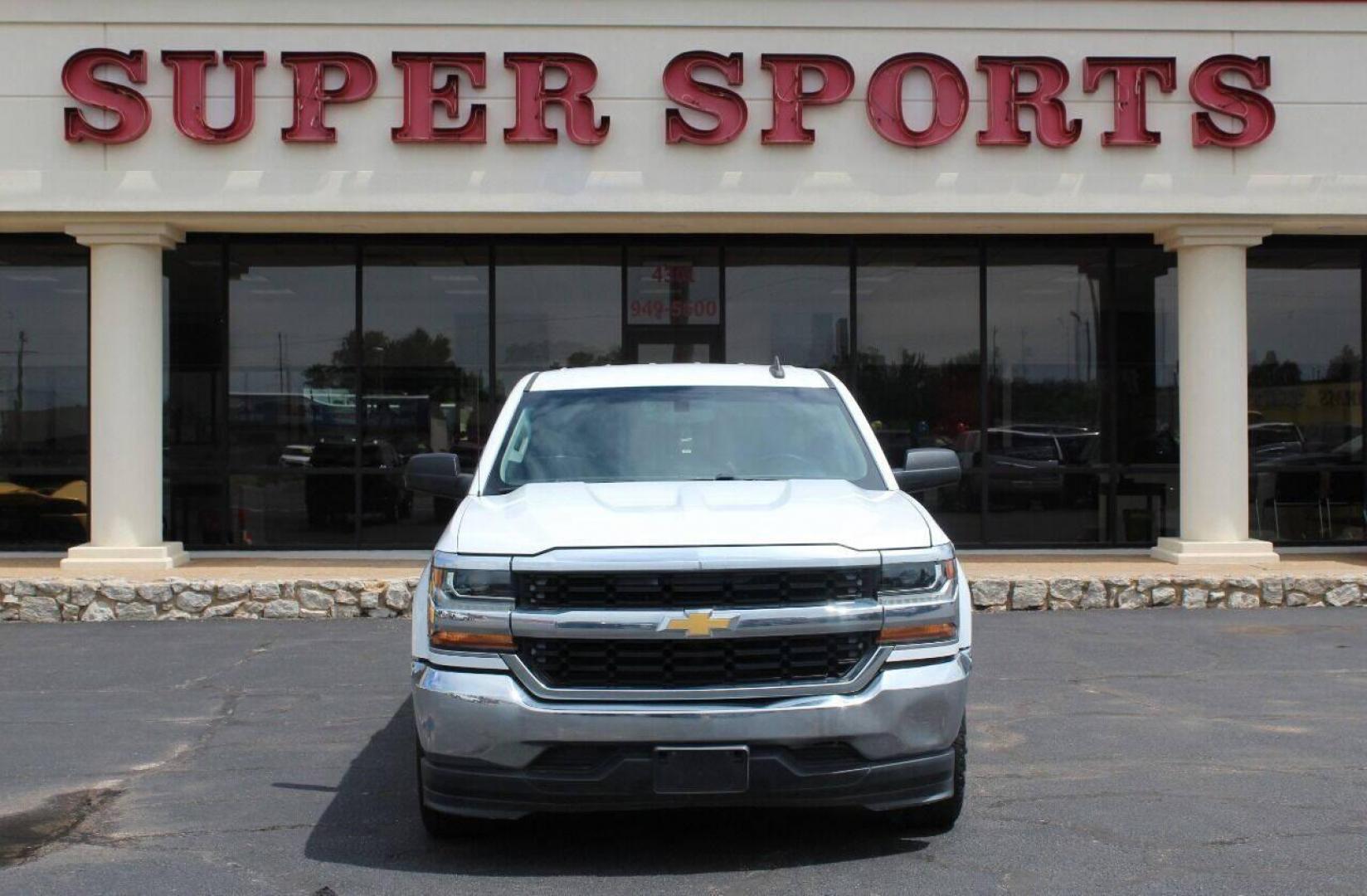 2017 White Chevrolet Silverado 1500 Work Truck Double Cab 2WD (1GCRCNEC9HZ) with an 5.3L V8 OHV 16V engine, 6A transmission, located at 4301 NW 39th , Oklahoma City, OK, 73112, (405) 949-5600, 35.512135, -97.598671 - NO DRIVERS LICENSE - NO FULL COVERAGE INSURANCE - NO CREDIT CHECK. . COME ON OVER TO SUPERSPORTS AND TAKE A LOOK AND TEST DRIVE. PLEASE GIVE US A CALL AT (405) 949-5600. NO LICENCIA DE MANEJAR - NO SEGURO DE COBERTURA TOTAL - NO VERIFICACION DE CREDITO. POR FAVOR VENGAN A SUPERSPORTS, EC - Photo#2