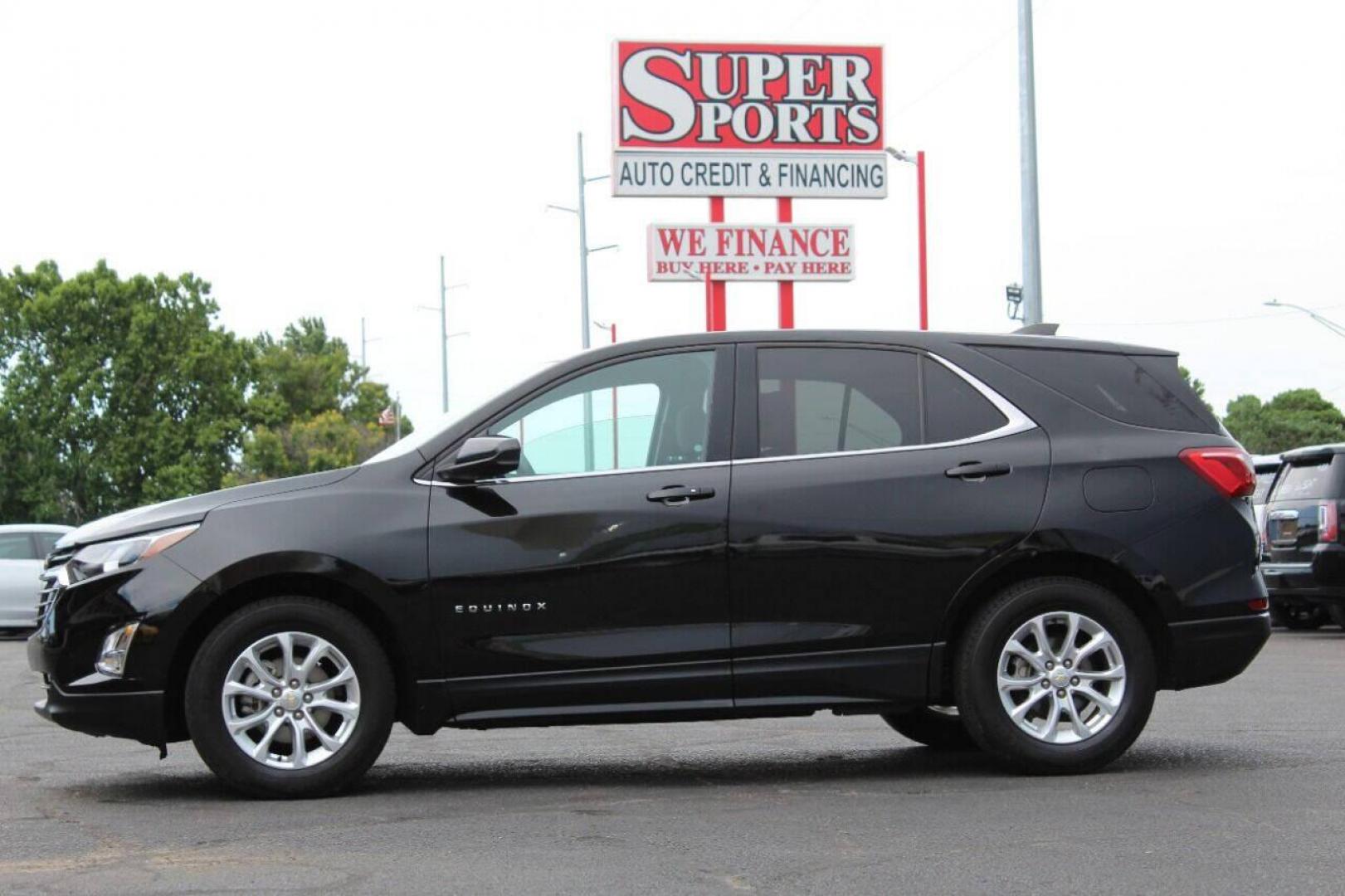 2020 Black Chevrolet Equinox LT 1.5 2WD (2GNAXKEV6L6) with an 1.5L L4 DIR DOHC 16V TURBO engine, 6A transmission, located at 4301 NW 39th , Oklahoma City, OK, 73112, (405) 949-5600, 35.512135, -97.598671 - NO DRIVERS LICENCE NO-FULL COVERAGE INSURANCE-NO CREDIT CHECK. COME ON OVER TO SUPERSPORTS AND TAKE A LOOK AND TEST DRIVE. PLEASE GIVE US A CALL AT (405) 949-5600. NO LICENSIA DE MANEJAR- NO SEGURO DE COBERTURA TOTAL- NO VERIFICACCION DE CREDITO. POR FAVOR VENGAN A SUPERSPORTS, ECHE UN - Photo#5