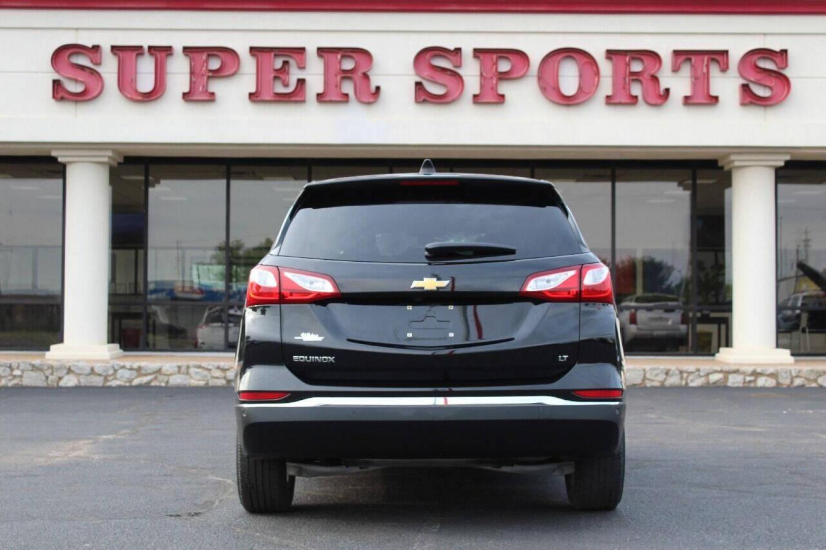 2020 Black Chevrolet Equinox LT 1.5 2WD (2GNAXKEV9L6) with an 1.5L L4 DIR DOHC 16V TURBO engine, 6A transmission, located at 4301 NW 39th , Oklahoma City, OK, 73112, (405) 949-5600, 35.512135, -97.598671 - Photo#4