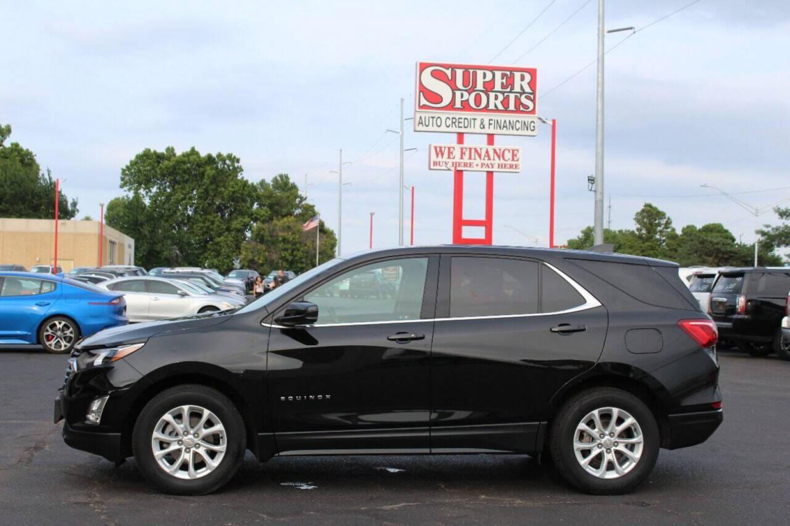 2020 Black Chevrolet Equinox LT 1.5 2WD (2GNAXKEV9L6) with an 1.5L L4 DIR DOHC 16V TURBO engine, 6A transmission, located at 4301 NW 39th , Oklahoma City, OK, 73112, (405) 949-5600, 35.512135, -97.598671 - Photo#6