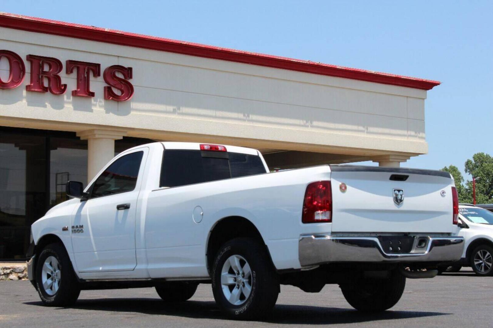 2016 White RAM 1500 Tradesman Regular Cab LWB 2WD (3C6JR6DT2GG) with an 5.7L V8 OHV 16V engine, 6A transmission, located at 4301 NW 39th , Oklahoma City, OK, 73112, (405) 949-5600, 35.512135, -97.598671 - Photo#5