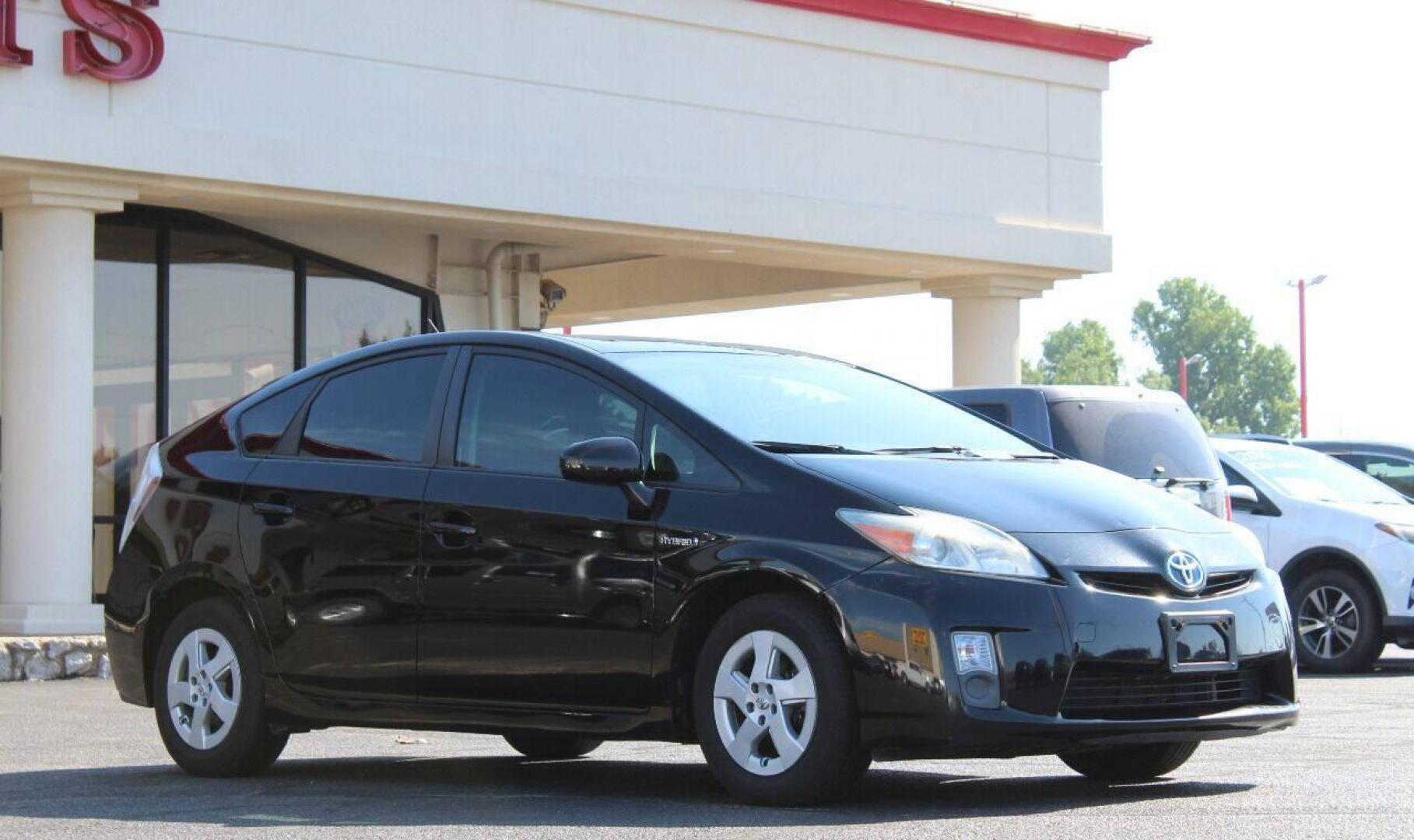 2011 Black Toyota Prius Prius I (JTDKN3DU3B0) with an 1.8L L4 DOHC 16V engine, Continuously Variable Transmission transmission, located at 4301 NW 39th , Oklahoma City, OK, 73112, (405) 949-5600, 35.512135, -97.598671 - NO DRIVERS LICENCE NO-FULL COVERAGE INSURANCE-NO CREDIT CHECK. COME ON OVER TO SUPERSPORTS AND TAKE A LOOK AND TEST DRIVE PLEASE GIVE US A CALL AT (405) 949-5600. NO LICENSIA DE MANEJAR- NO SEGURO DE COBERTURA TOTAL- NO VERIFICACCION DE CREDITO. POR FAVOR VENGAN A SUPERSPORTS, ECHE UN V - Photo#3