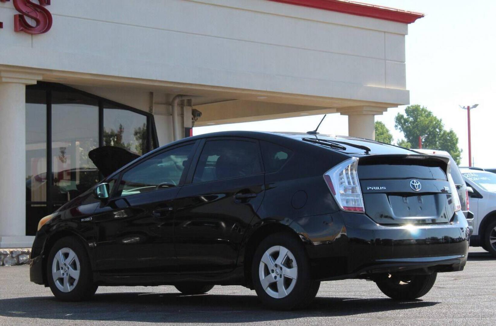 2011 Black Toyota Prius Prius I (JTDKN3DU3B0) with an 1.8L L4 DOHC 16V engine, Continuously Variable Transmission transmission, located at 4301 NW 39th , Oklahoma City, OK, 73112, (405) 949-5600, 35.512135, -97.598671 - NO DRIVERS LICENCE NO-FULL COVERAGE INSURANCE-NO CREDIT CHECK. COME ON OVER TO SUPERSPORTS AND TAKE A LOOK AND TEST DRIVE PLEASE GIVE US A CALL AT (405) 949-5600. NO LICENSIA DE MANEJAR- NO SEGURO DE COBERTURA TOTAL- NO VERIFICACCION DE CREDITO. POR FAVOR VENGAN A SUPERSPORTS, ECHE UN V - Photo#6