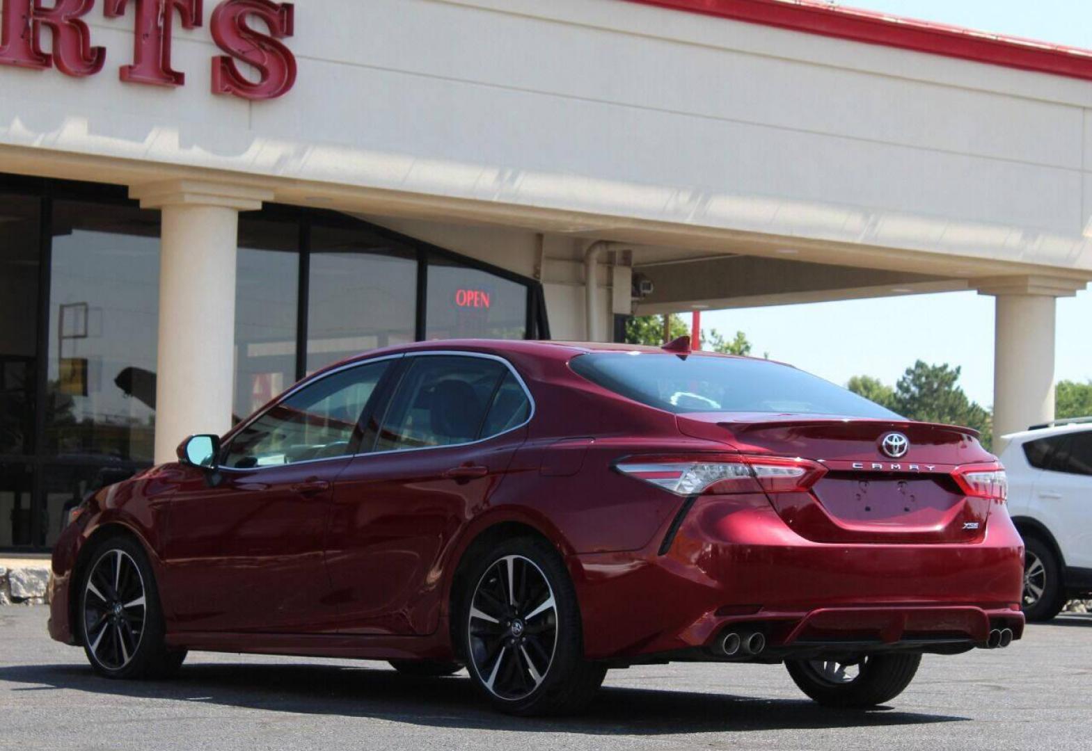 2018 Maroon Toyota Camry XSE (4T1B61HK5JU) with an 2.5L L4 DOHC 16V engine, 8A transmission, located at 4301 NW 39th , Oklahoma City, OK, 73112, (405) 949-5600, 35.512135, -97.598671 - Photo#5