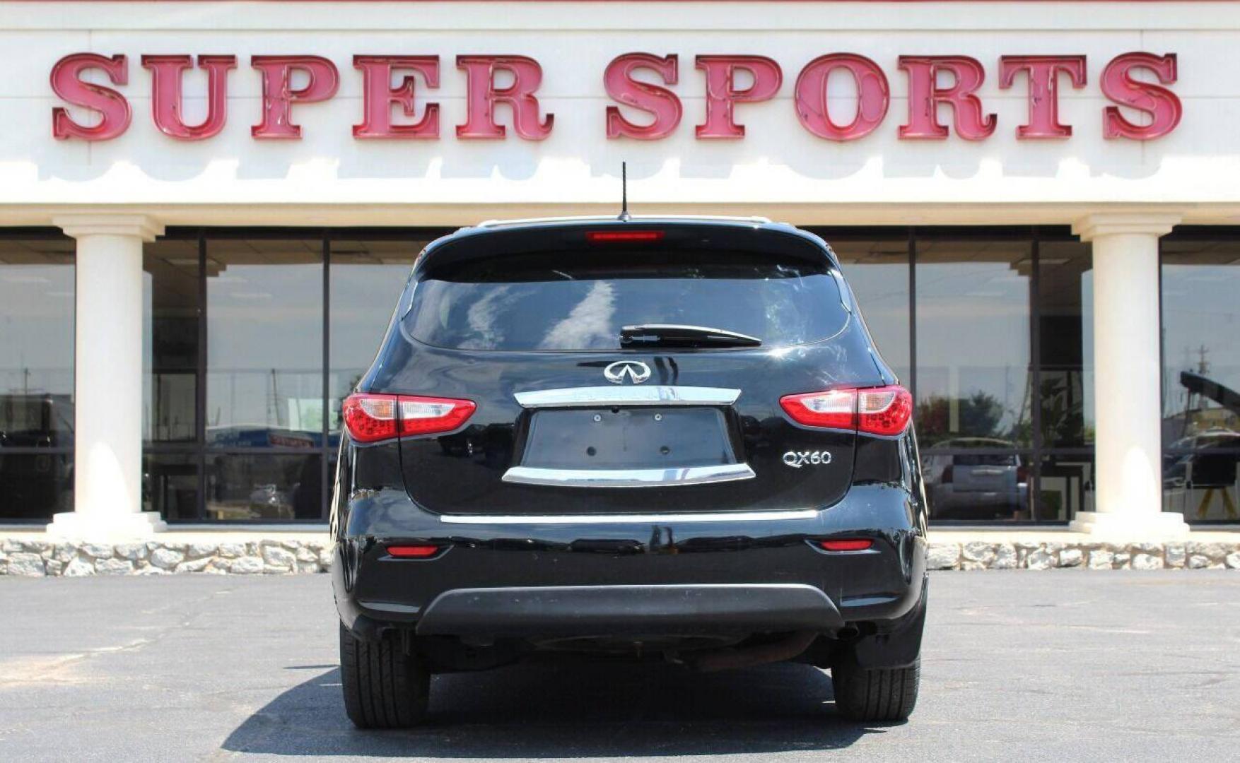 2015 Black Infiniti QX60 Base AWD (5N1AL0MM9FC) with an 3.5L V6 DOHC 24V engine, Continuously Variable Transmission transmission, located at 4301 NW 39th , Oklahoma City, OK, 73112, (405) 949-5600, 35.512135, -97.598671 - NO DRIVERS LICENSE - NO FULL COVERAGE INSURANCE - NO CREDIT CHECK. COME ON OVER TO SUPERSPORTS AND TAKE A LOOK AND TEST DRIVE. PLEASE GIVE US A CALL AT (405) 949-5600. NO LICENCIA DE MANEJAR - NO SEGURO DE COBERTURA TOTAL - NO VERIFICACION DE CREDITO. POR FAVOR VENGAN A SUPERSPORTS, ECH - Photo#4