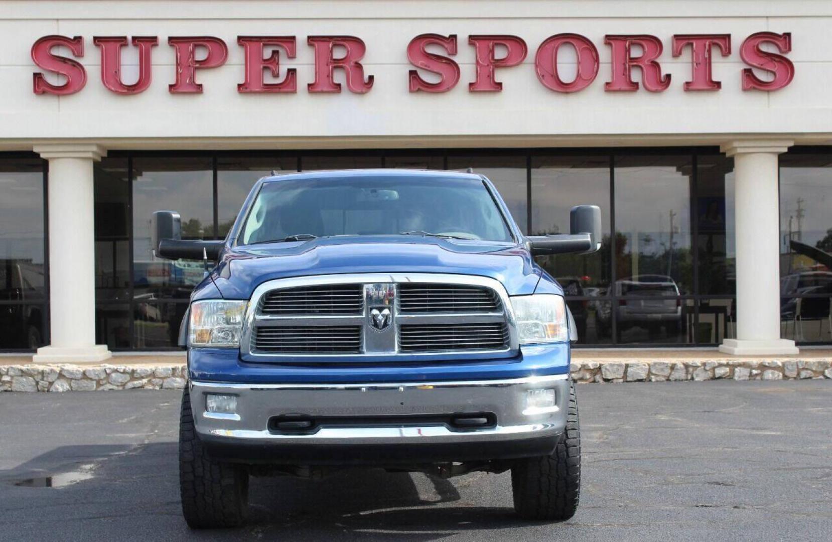 2011 Blue Dodge Ram 1500 ST Crew Cab 4WD (1D7RV1CT3BS) with an 5.7L V8 OHV 16V engine, 5-Speed Automatic transmission, located at 4301 NW 39th , Oklahoma City, OK, 73112, (405) 949-5600, 35.512135, -97.598671 - NO DRIVERS LICENCE NO-FULL COVERAGE INSURANCE-NO CREDIT CHECK. COME ON OVER TO SUPERSPORTS AND TAKE A LOOK AND TEST DRIVE PLEASE GIVE US A CALL AT (405) 949-5600. NO LICENSIA DE MANEJAR- NO SEGURO DE COBERTURA TOTAL- NO VERIFICACCION DE CREDITO. POR FAVOR VENGAN A SUPERSPORTS, ECHE UN V - Photo#2