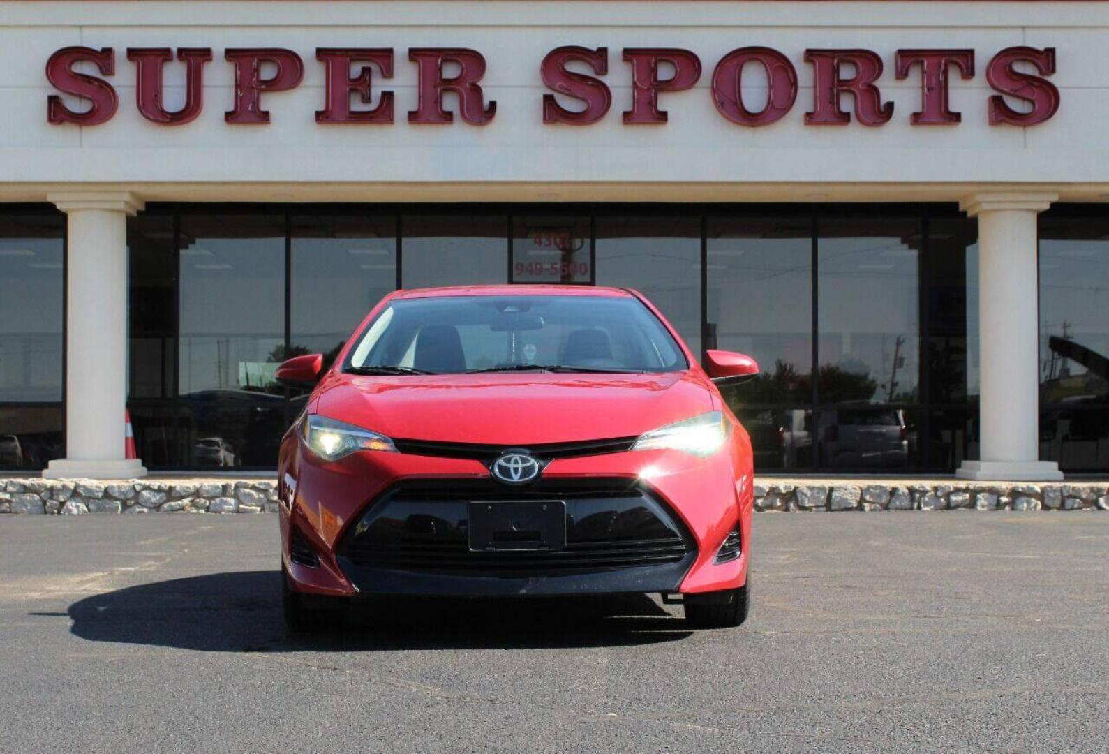 2018 Red Toyota Corolla XLE CVT (2T1BURHE7JC) with an 1.8L L4 DOHC 16V engine, CVT transmission, located at 4301 NW 39th , Oklahoma City, OK, 73112, (405) 949-5600, 35.512135, -97.598671 - NO DRIVERS LICENSE - NO FULL COVERAGE INSURANCE - NO CREDIT CHECK. COME ON OVER TO SUPERSPORTS AND TAKE A LOOK AND TEST DRIVE. PLEASE GIVE US A CALL AT (405) 949-5600. NO LICENCIA DE MANEJAR - NO SEGURO DE COBERTURA TOTAL - NO VERIFICACION DE CREDITO. POR FAVOR VENGAN A SUPERSPORTS, ECH - Photo#3