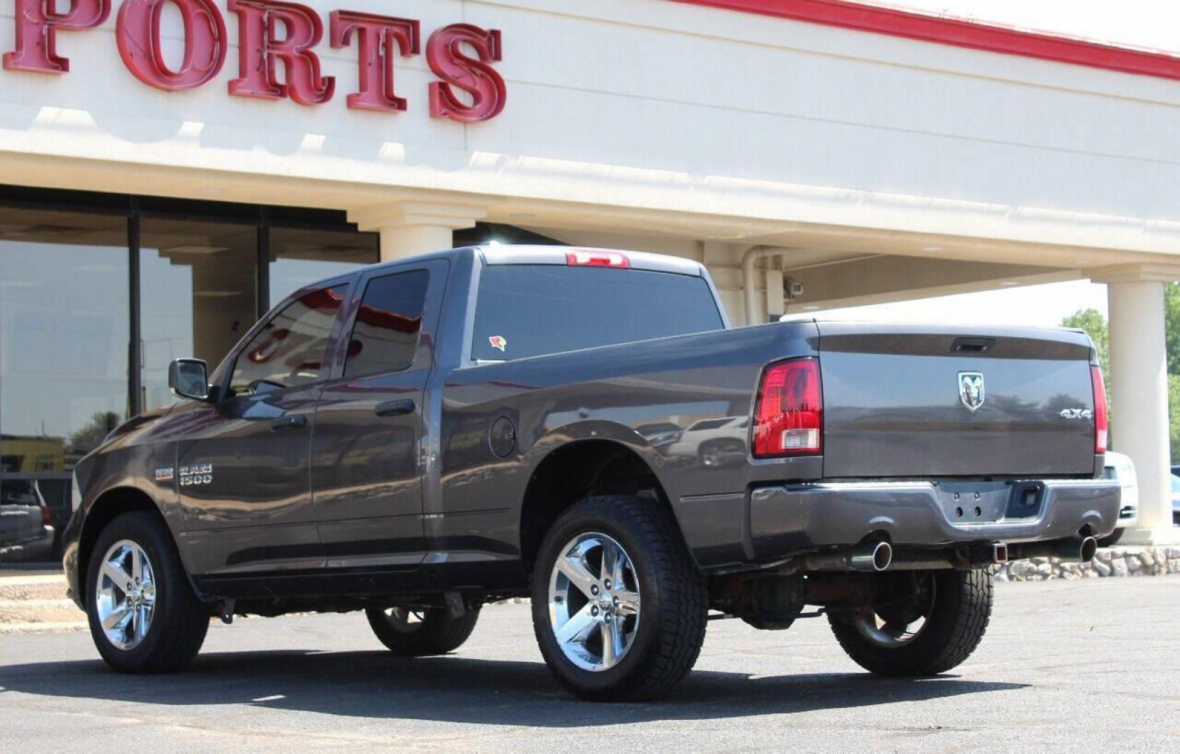 2014 Gray RAM 1500 Tradesman Quad Cab 4WD (1C6RR7FT2ES) with an 5.7L V8 OHV 16V engine, 6-Speed Automatic transmission, located at 4301 NW 39th , Oklahoma City, OK, 73112, (405) 949-5600, 35.512135, -97.598671 - NO DRIVERS LICENCE NO-FULL COVERAGE INSURANCE-NO CREDIT CHECK. COME ON OVER TO SUPERSPORTS AND TAKE A LOOK AND TEST DRIVE. PLEASE GIVE US A CALL AT (405) 949-5600. NO LICENSIA DE MANEJAR- NO SEGURO DE COBERTURA TOTAL- NO VERIFICACCION DE CREDITO. POR FAVOR VENGAN A SUPERSPORTS, ECHE UN V - Photo#5