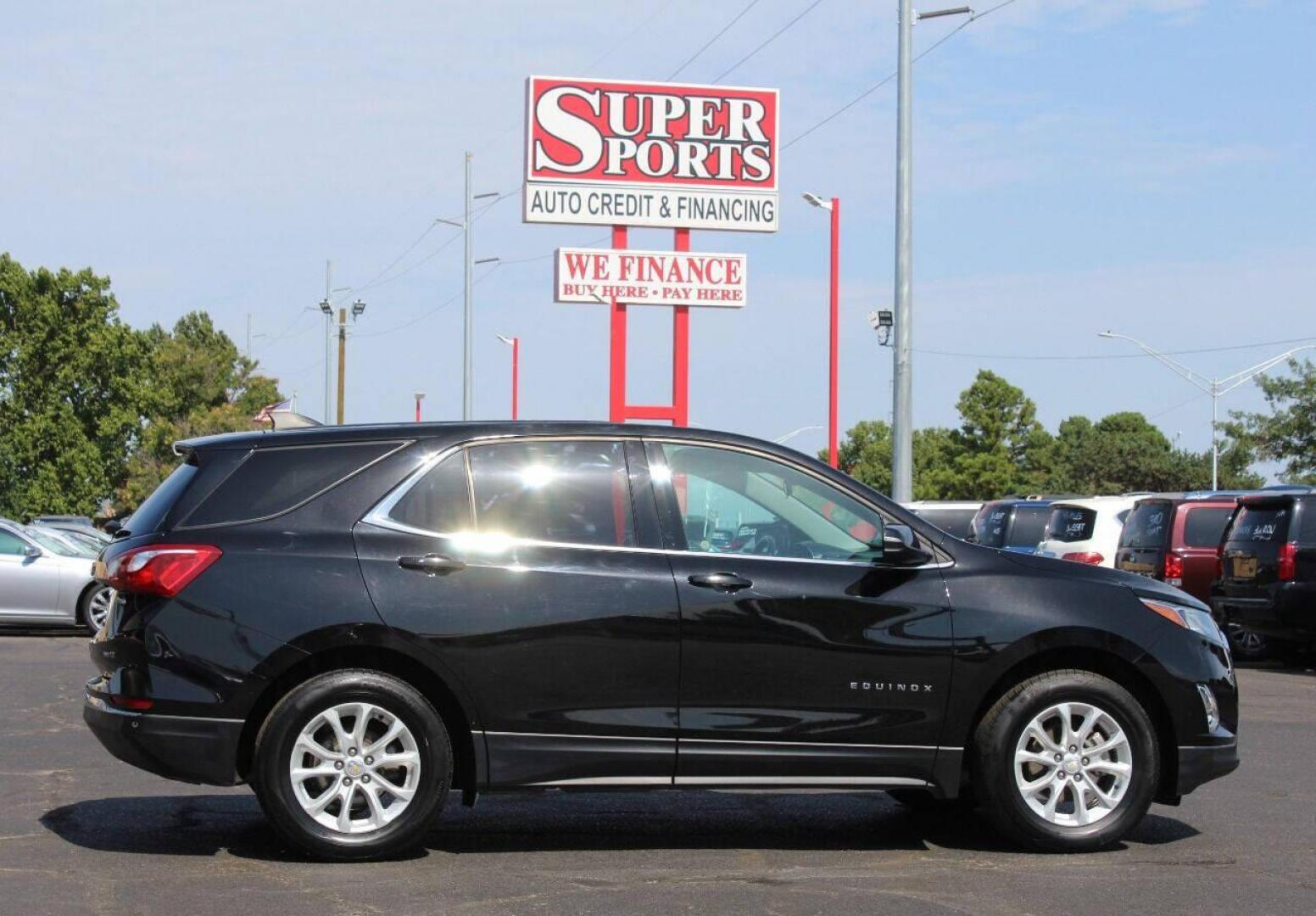 2018 Black Chevrolet Equinox LT AWD (2GNAXSEV7J6) with an 1.5L L4 DIR DOHC 16V TURBO engine, 6A transmission, located at 4301 NW 39th , Oklahoma City, OK, 73112, (405) 949-5600, 35.512135, -97.598671 - NO DRIVERS LICENCE NO-FULL COVERAGE INSURANCE-NO CREDIT CHECK. COME ON OVER TO SUPERSPORTS AND TAKE A LOOK AND TEST DRIVE. PLEASE GIVE US A CALL AT (405) 949-5600. NO LICENSIA DE MANEJAR- NO SEGURO DE COBERTURA TOTAL- NO VERIFICACCION DE CREDITO. POR FAVOR VENGAN A SUPERSPORTS, ECHE UN - Photo#3