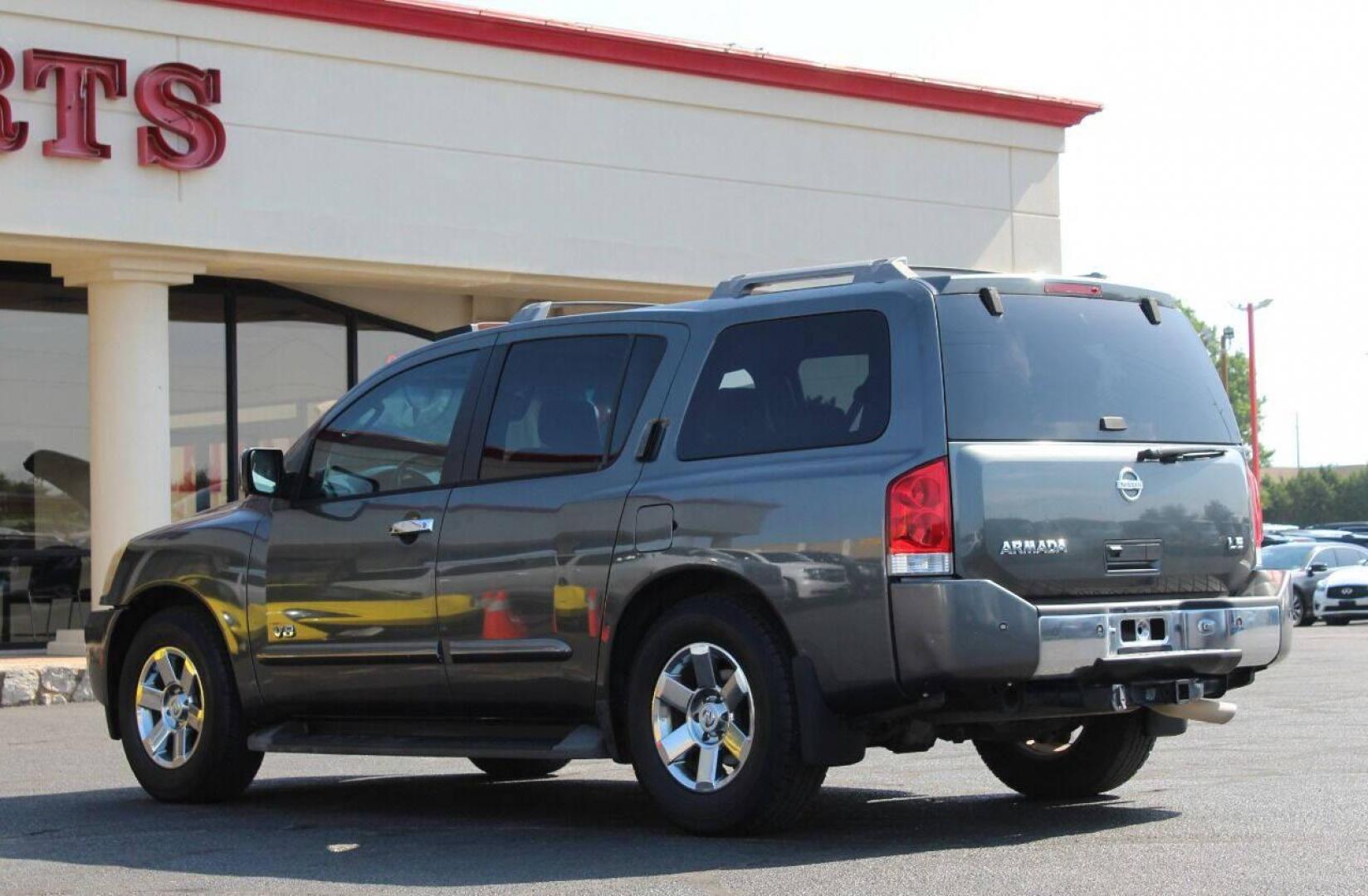 2007 Gray Nissan Armada LE 2WD (5N1BA08A57N) with an 5.6L V8 DOHC 32V FFV engine, 5-Speed Automatic Overdrive transmission, located at 4301 NW 39th , Oklahoma City, OK, 73112, (405) 949-5600, 35.512135, -97.598671 - NO DRIVERS LICENCE NO-FULL COVERAGE INSURANCE-NO CREDIT CHECK. COME ON OVER TO SUPERSPORTS AND TAKE A LOOK AND TEST DRIVE PLEASE GIVE US A CALL AT (405) 949-5600. NO LICENSIA DE MANEJAR- NO SEGURO DE COBERTURA TOTAL- NO VERIFICACCION DE CREDITO. POR FAVOR VENGAN A SUPERSPORTS, ECHE UN V - Photo#6