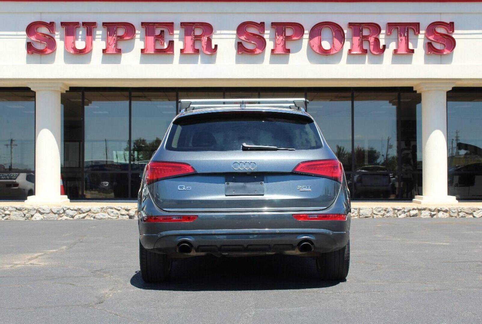 2015 Silver Audi Q5 2.0T Premium Plus quattro (WA1LFAFP3FA) with an 2.0L L4 DOHC 16V engine, 8-Speed Automatic transmission, located at 4301 NW 39th , Oklahoma City, OK, 73112, (405) 949-5600, 35.512135, -97.598671 - Photo#4