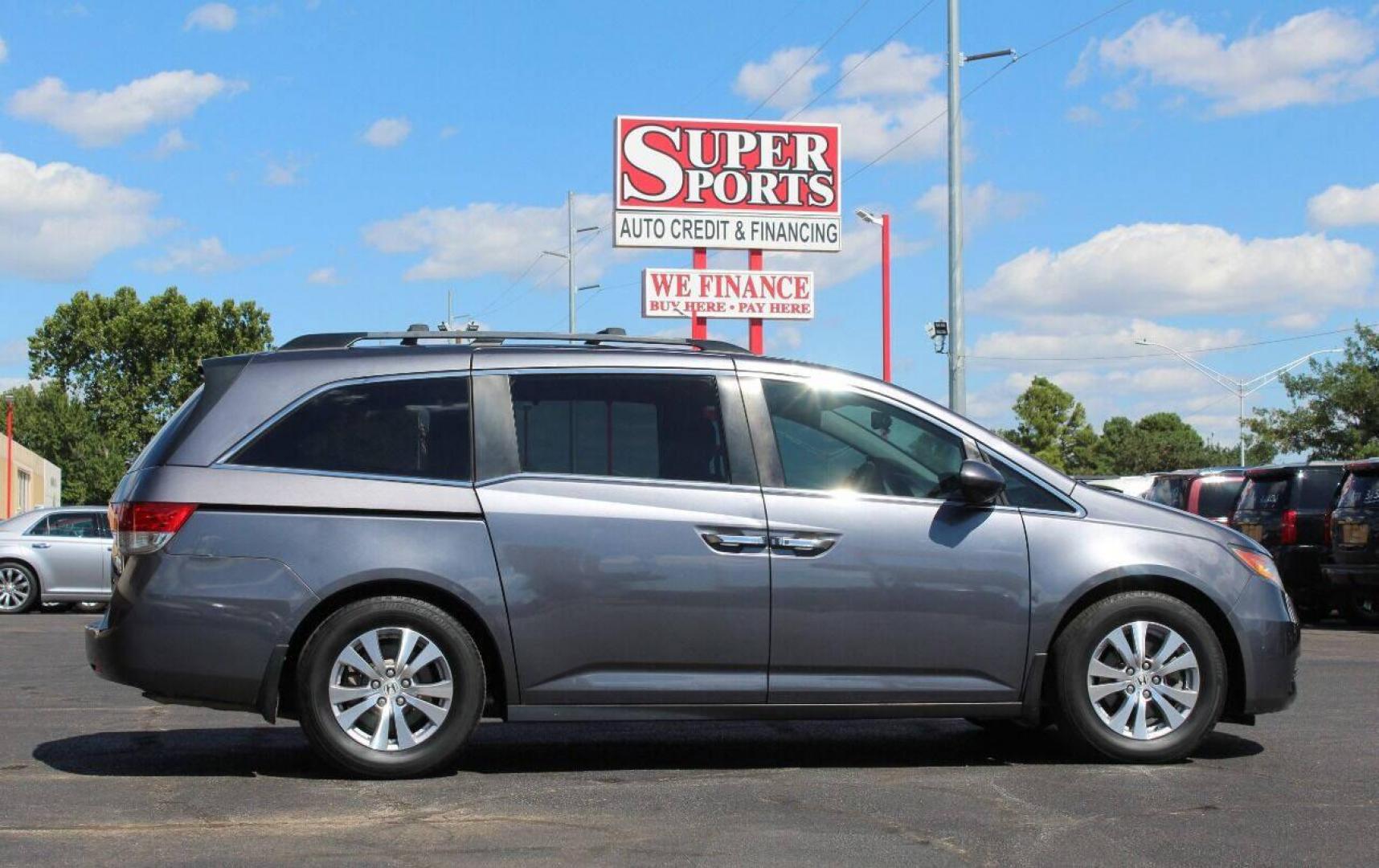 2016 Gray Honda Odyssey EX-L (5FNRL5H62GB) with an 3.5L V6 SOHC 24V engine, 6A transmission, located at 4301 NW 39th , Oklahoma City, OK, 73112, (405) 949-5600, 35.512135, -97.598671 - Photo#3