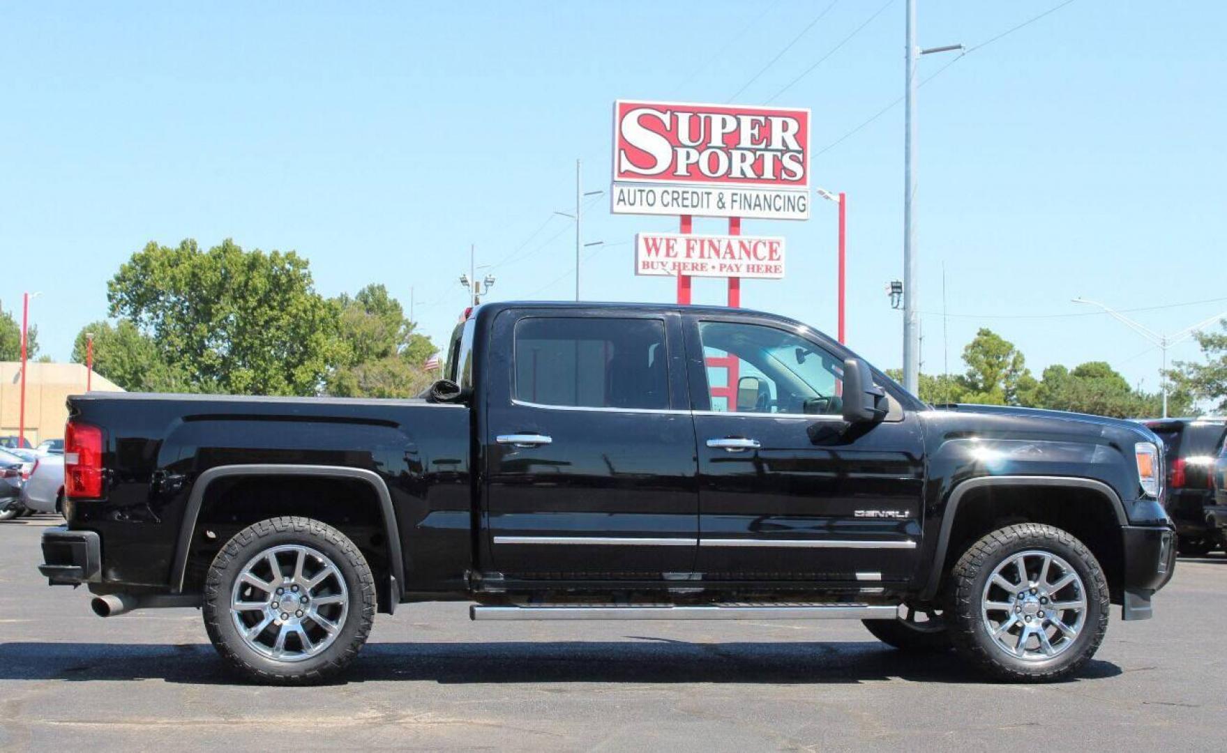 2014 Black GMC Sierra 1500 Denali Crew Cab 4WD (3GTU2WEJ6EG) with an 6.2L V8 OHV 16V engine, 6-Speed Automatic transmission, located at 4301 NW 39th , Oklahoma City, OK, 73112, (405) 949-5600, 35.512135, -97.598671 - Photo#3