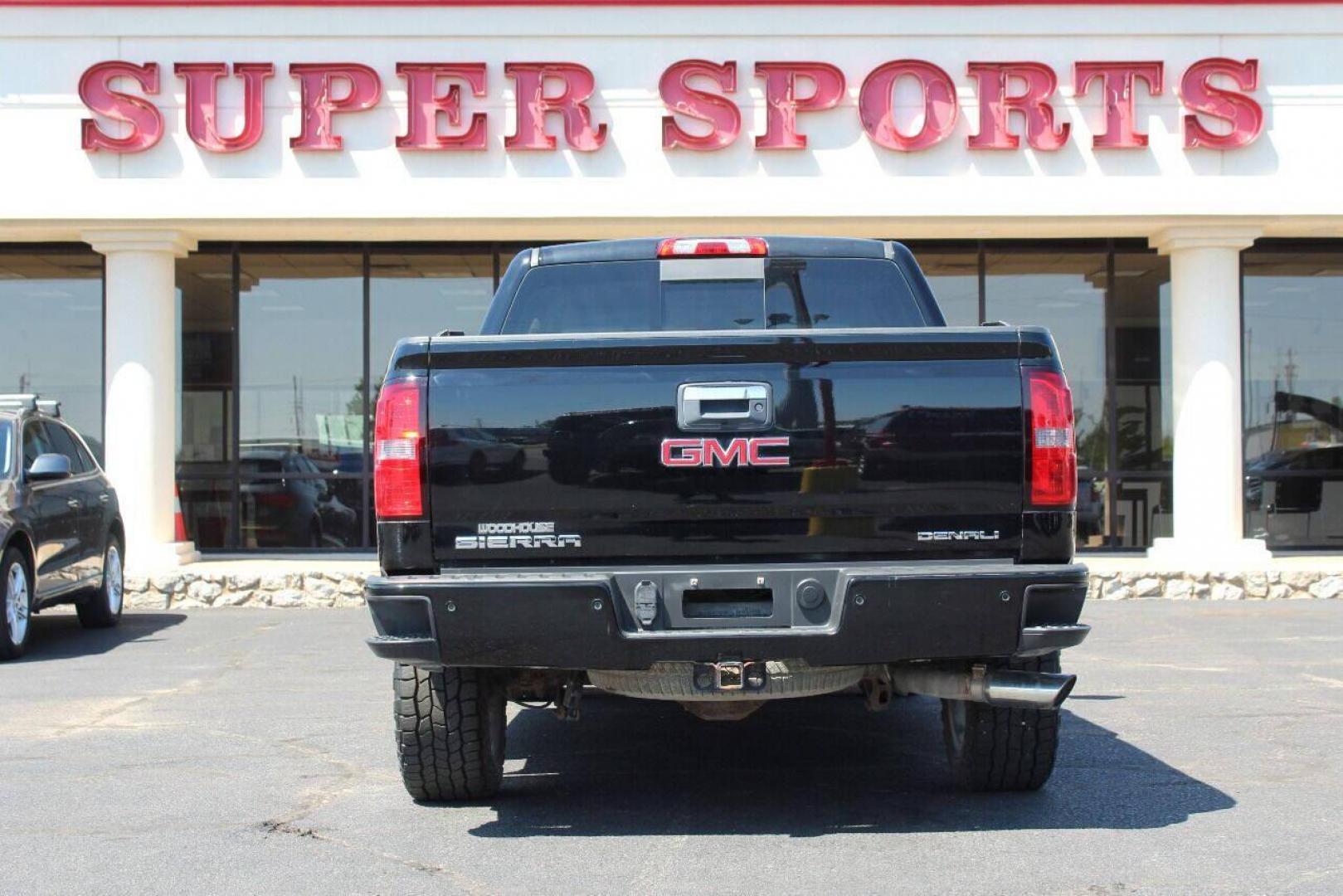 2014 Black GMC Sierra 1500 Denali Crew Cab 4WD (3GTU2WEJ6EG) with an 6.2L V8 OHV 16V engine, 6-Speed Automatic transmission, located at 4301 NW 39th , Oklahoma City, OK, 73112, (405) 949-5600, 35.512135, -97.598671 - Photo#4