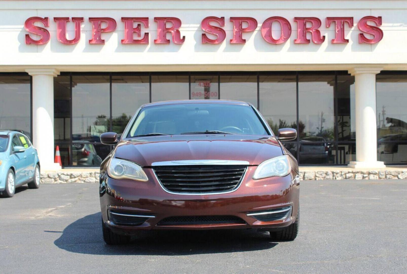 2013 Brown Chrysler 200 LX (1C3CCBAB2DN) with an 2.4L L4 DOHC 16V engine, 6-Speed Automatic transmission, located at 4301 NW 39th , Oklahoma City, OK, 73112, (405) 949-5600, 35.512135, -97.598671 - NO DRIVERS LICENCE NO - FULL COVERAGE INSURANCE - NO CREDIT CHECK. COME ON OVER TO SUPERSPORTS AND TAKE A LOOK AND TEST DRIVE PLEASE GIVE US A CALL AT (405) 949-5600. NO LICENCIA DE MANEJAR - NO SEGURO DE COBERTURA TOTAL - NO VERIFICACION DE CREDITO. POR FAVOR VENGAN A SUPERSPORTS, ECHE - Photo#0