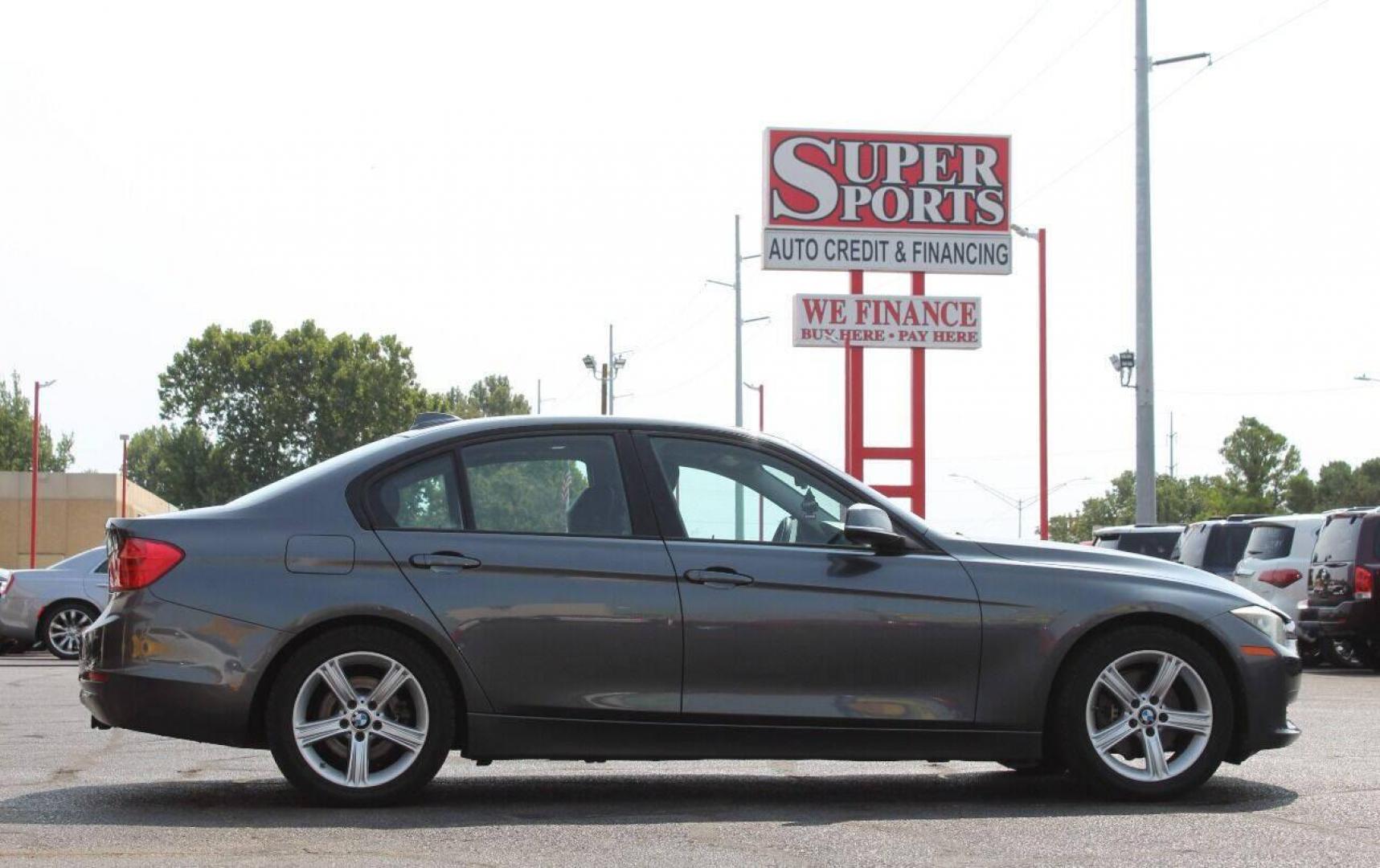 2013 Gray BMW 3-Series 328i Sedan (WBA3A5C54DJ) with an 2.0L L4 DOHC 16V engine, Automatic 8-Speed transmission, located at 4301 NW 39th , Oklahoma City, OK, 73112, (405) 949-5600, 35.512135, -97.598671 - NO DRIVERS LICENCE NO-FULL COVERAGE INSURANCE-NO CREDIT CHECK. COME ON OVER TO SUPERSPORTS AND TAKE A LOOK AND TEST DRIVE. PLEASE GIVE US A CALL AT (405) 949-5600. NO LICENSIA DE MANEJAR- NO SEGURO DE COBERTURA TOTAL- NO VERIFICACCION DE CREDITO. POR FAVOR VENGAN A SUPERSPORTS, ECHE UN - Photo#3