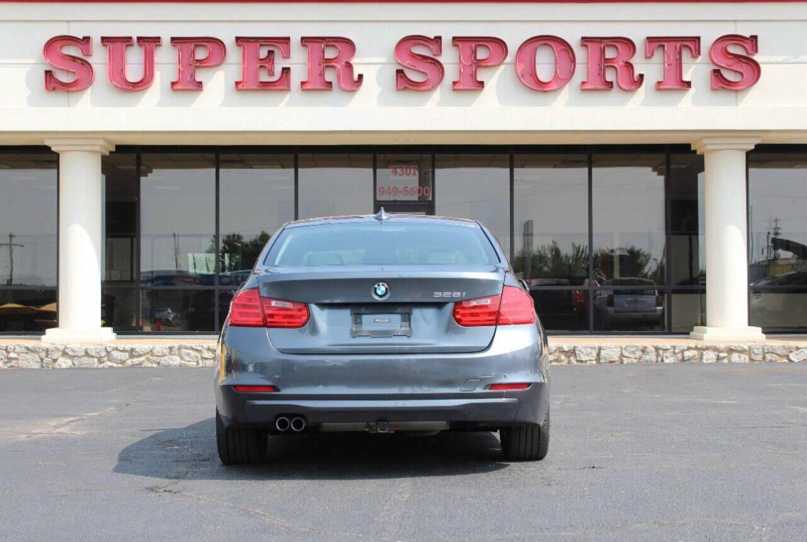 2013 Gray BMW 3-Series 328i Sedan (WBA3A5C54DJ) with an 2.0L L4 DOHC 16V engine, Automatic 8-Speed transmission, located at 4301 NW 39th , Oklahoma City, OK, 73112, (405) 949-5600, 35.512135, -97.598671 - NO DRIVERS LICENCE NO-FULL COVERAGE INSURANCE-NO CREDIT CHECK. COME ON OVER TO SUPERSPORTS AND TAKE A LOOK AND TEST DRIVE. PLEASE GIVE US A CALL AT (405) 949-5600. NO LICENSIA DE MANEJAR- NO SEGURO DE COBERTURA TOTAL- NO VERIFICACCION DE CREDITO. POR FAVOR VENGAN A SUPERSPORTS, ECHE UN - Photo#4