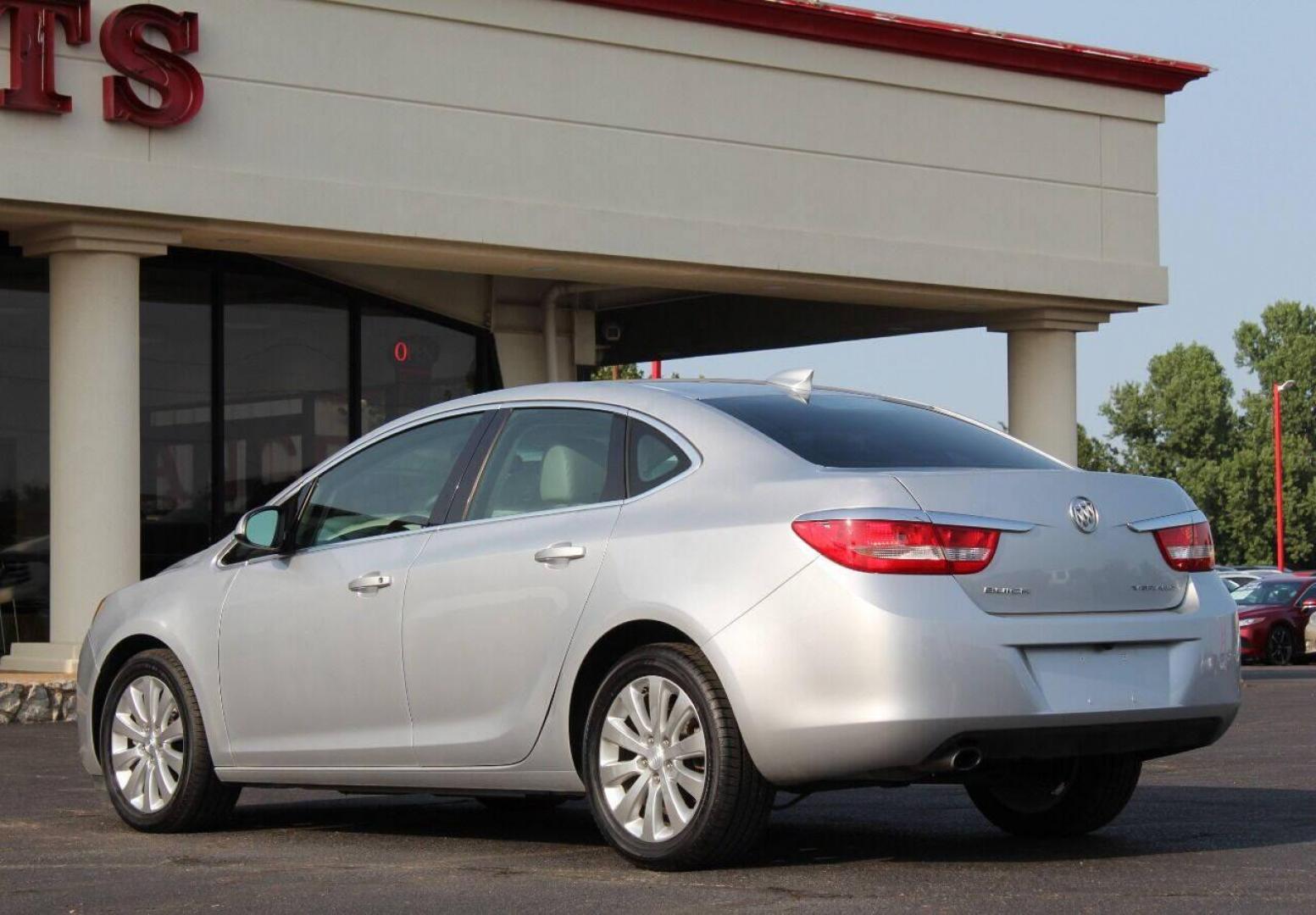 2016 Silver Buick Verano Base (1G4PP5SK6G4) with an 2.4L L4 DOHC 16V FFV engine, 6A transmission, located at 4301 NW 39th , Oklahoma City, OK, 73112, (405) 949-5600, 35.512135, -97.598671 - Photo#5