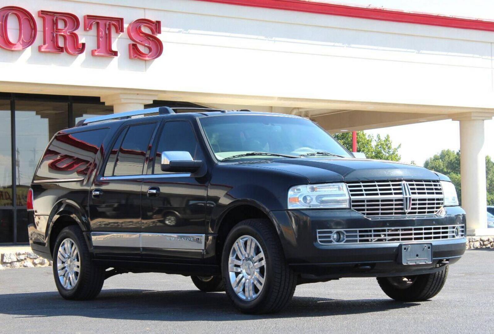 2011 Black Lincoln Navigator L 4WD (5LMJJ3J52BE) with an 5.4L V8 SOHC 24V engine, 6-Speed Automatic transmission, located at 4301 NW 39th , Oklahoma City, OK, 73112, (405) 949-5600, 35.512135, -97.598671 - NO DRIVERS LICENCE NO-FULL COVERAGE INSURANCE-NO CREDIT CHECK. COME ON OVER TO SUPERSPORTS AND TAKE A LOOK AND TEST DRIVE PLEASE GIVE US A CALL AT (405) 949-5600. NO LICENSIA DE MANEJAR- NO SEGURO DE COBERTURA TOTAL- NO VERIFICACCION DE CREDITO. POR FAVOR VENGAN A SUPERSPORTS, ECHE UN V - Photo#0