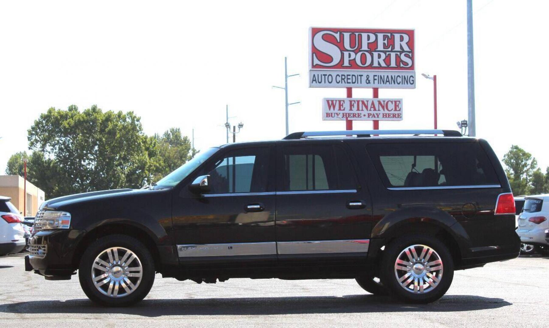 2011 Black Lincoln Navigator L 4WD (5LMJJ3J52BE) with an 5.4L V8 SOHC 24V engine, 6-Speed Automatic transmission, located at 4301 NW 39th , Oklahoma City, OK, 73112, (405) 949-5600, 35.512135, -97.598671 - NO DRIVERS LICENCE NO-FULL COVERAGE INSURANCE-NO CREDIT CHECK. COME ON OVER TO SUPERSPORTS AND TAKE A LOOK AND TEST DRIVE PLEASE GIVE US A CALL AT (405) 949-5600. NO LICENSIA DE MANEJAR- NO SEGURO DE COBERTURA TOTAL- NO VERIFICACCION DE CREDITO. POR FAVOR VENGAN A SUPERSPORTS, ECHE UN V - Photo#6