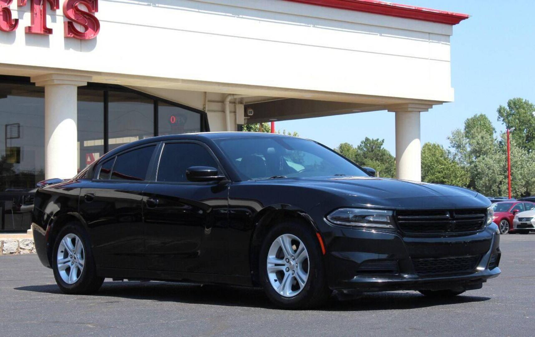 2020 Black Dodge Charger (2C3CDXBG0LH) with an 3.6L V6 3.6L V6 engine, Automatic 8-Speed transmission, located at 4301 NW 39th , Oklahoma City, OK, 73112, (405) 949-5600, 35.512135, -97.598671 - NO DRIVERS LICENSE - NO FULL COVERAGE INSURANCE - NO CREDIT CHECK. COME ON OVER TO SUPERSPORTS AND TAKE A LOOK AND TEST DRIVE PLEASE GIVE US A CALL AT (405) 949-5600. NO LICENCIA DE MANEJAR - NO SEGURO DE COBERTURA TOTAL - NO VERIFICACION DE CREDITO. POR FAVOR VENGAN A SUPERSPORTS, ECHE - Photo#2