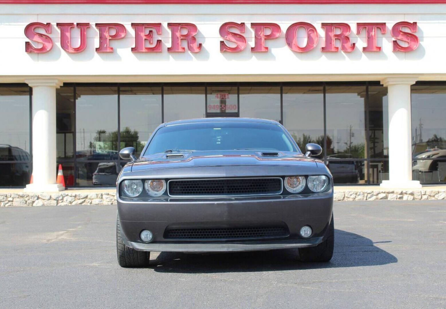 2013 Gray Dodge Challenger SXT (2C3CDYAG2DH) with an 3.6L V6 DOHC 24V engine, 4-Speed Automatic transmission, located at 4301 NW 39th , Oklahoma City, OK, 73112, (405) 949-5600, 35.512135, -97.598671 - NO DRIVERS LICENCE NO-FULL COVERAGE INSURANCE-NO CREDIT CHECK. COME ON OVER TO SUPER SPORTS AND TAKE A LOOK AND TEST DRIVE PLEASE GIVE US A CALL AT (405) 949-5600. NO LICENSIA DE MANEJAR- NO SEGURO DE COBERTURA TOTAL- NO VERIFICACCION DE CREDITO. POR FAVOR VENGAN A SUPERSPORTS, ECHE UN - Photo#2