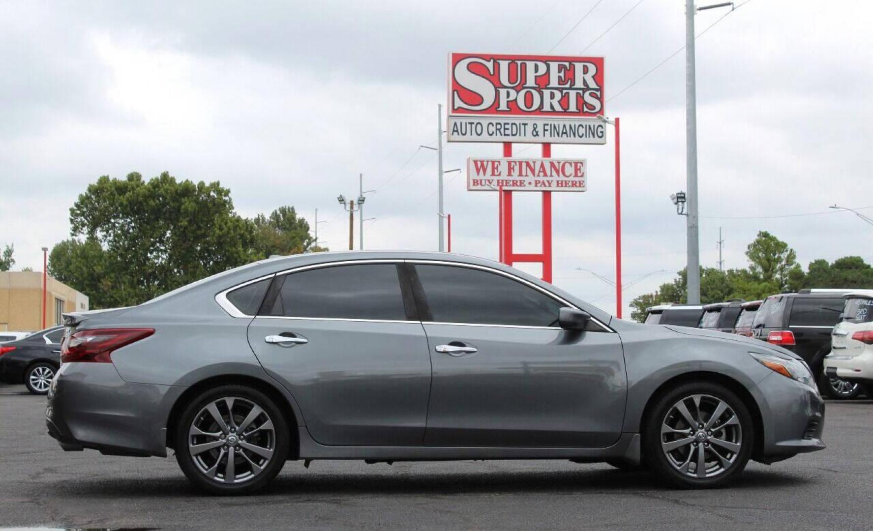 2018 Gray Nissan Altima 2.5 (1N4AL3AP8JC) with an 2.5L L4 DOHC 16V engine, CVT transmission, located at 4301 NW 39th , Oklahoma City, OK, 73112, (405) 949-5600, 35.512135, -97.598671 - NO DRIVERS LICENCE NO-FULL COVERAGE INSURANCE-NO CREDIT CHECK. COME ON OVER TO SUPERSPORTS AND TAKE A LOOK AND TEST DRIVE. PLEASE GIVE US A CALL AT (405) 949-5600. NO LICENCIA DE MANEJAR - NO SEGURO DE COBERTURA TOTAL - NO VERIFICACION DE CREDITO. POR FAVOR VENGAN A SUPERSPORTS, ECHE UN - Photo#3