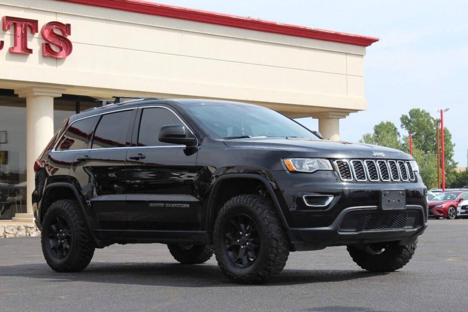 2017 Black Jeep Grand Cherokee Laredo 4WD (1C4RJFAG9HC) with an 3.6L V6 DOHC 24V engine, 8A transmission, located at 4301 NW 39th , Oklahoma City, OK, 73112, (405) 949-5600, 35.512135, -97.598671 - NO DRIVERS LICENSE - NO FULL COVERAGE INSURANCE - NO CREDIT CHECK. COME ON OVER TO SUPERSPORTS AND TAKE A LOOK AND TEST DRIVE PLEASE GIVE US A CALL AT (405) 949-5600. NO LICENCIA DE MANEJAR - NO SEGURO DE COBERTURA TOTAL - NO VERIFICACION DE CREDITO. POR FAVOR VENGAN A SUPERSPOR - Photo#2