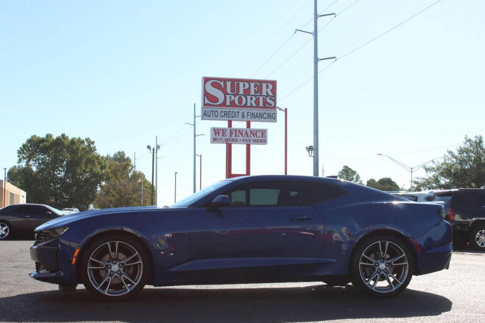 2019 Blue Chevrolet Camaro (1G1FB1RX8K0) with an 2.0L I4 Turbocharger 2.0L I4 engine, Automatic 8-Speed transmission, located at 4301 NW 39th , Oklahoma City, OK, 73112, (405) 949-5600, 35.512135, -97.598671 - NO DRIVERS LICENCE NO-FULL COVERAGE INSURANCE-NO CREDIT CHECK. COME ON OVER TO SUPERSPORTS AND TAKE A LOOK AND TEST DRIVE PLEASE GIVE US A CALL AT (405) 949-5600. NO LICENCIA DE MANEJAR - NO SEGURO DE COBERTURA TOTAL - NO VERIFICACION DE CREDITO. POR FAVOR VENGAN A SUPERSPORTS, ECHE UN VISTAZO - Photo#6