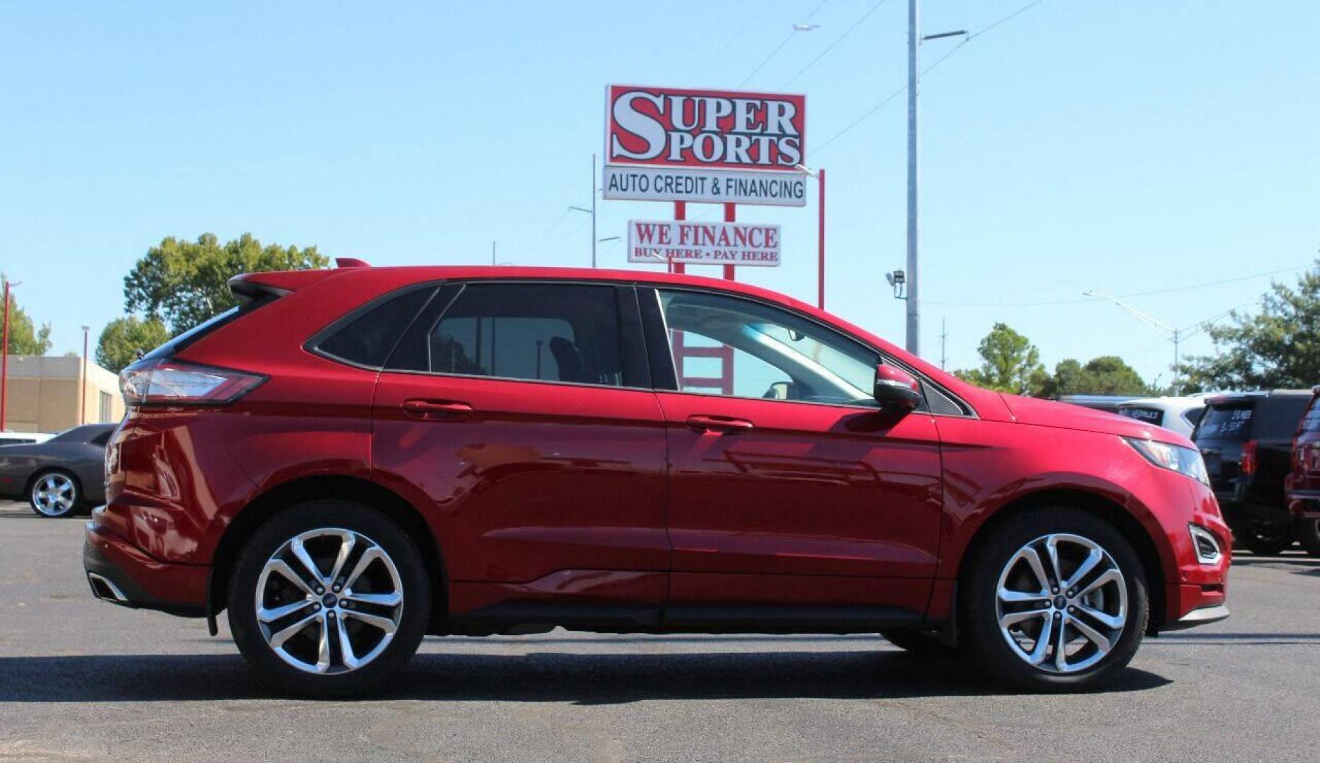 2016 Red Ford Edge Sport AWD (2FMPK4AP6GB) with an 2.7L V6 DOCH 24V engine, 6A transmission, located at 4301 NW 39th , Oklahoma City, OK, 73112, (405) 949-5600, 35.512135, -97.598671 - NO DRIVERS LICENCE - NO FULL COVERAGE INSURANCE - NO CREDIT CHECK. COME ON OVER TO SUPERSPORTS AND TAKE A LOOK AND TEST DRIVE. PLEASE GIVE US A CALL AT (405) 949-5600. NO LICENCIA DE MANEJAR - NO SEGURO DE COBERTURA TOTAL - NO VERIFICACION DE CREDITO. POR FAVOR VENGAN A SUPERSPORTS, ECH - Photo#3