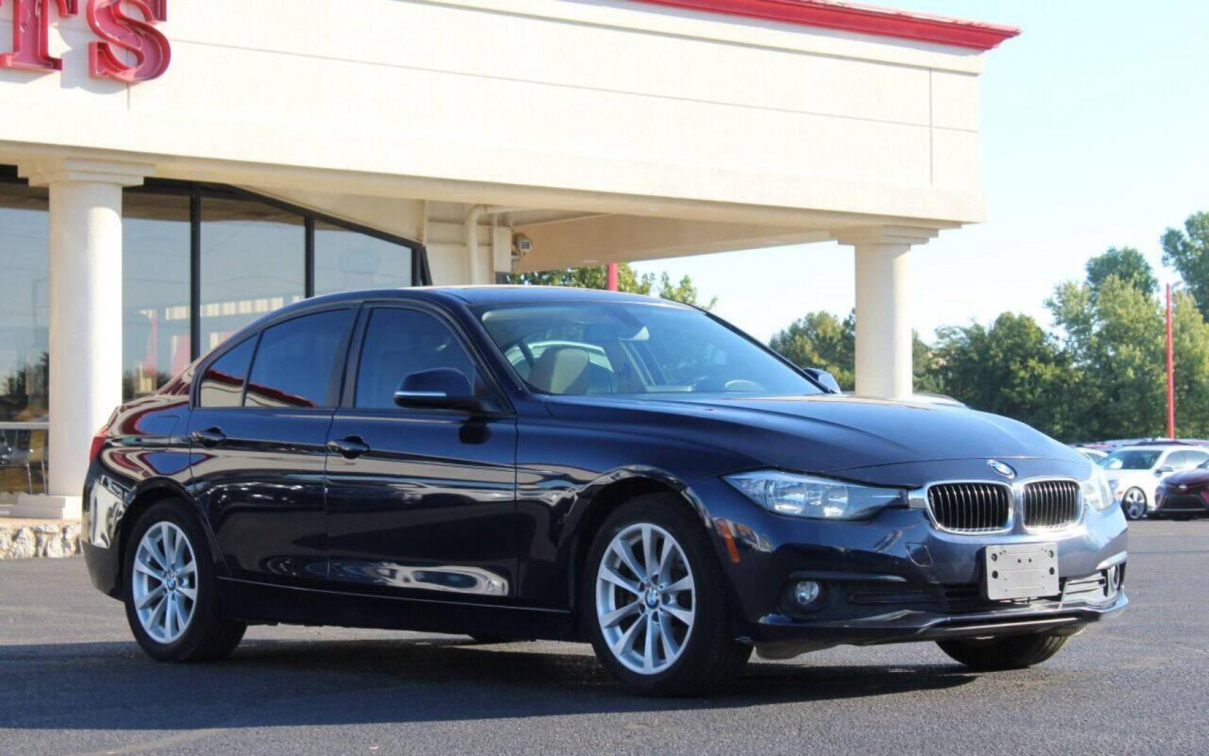 2016 Blue BMW 3-Series 320i Sedan (WBA8E1G58GN) with an 2.0L L4 DOHC 16V engine, 8A transmission, located at 4301 NW 39th , Oklahoma City, OK, 73112, (405) 949-5600, 35.512135, -97.598671 - NO DRIVERS LICENSE - NO FULL COVERAGE INSURANCE - NO CREDIT CHECK. COME ON OVER TO SUPERSPORTS AND TAKE A LOOK AND TEST DRIVE. PLEASE GIVE US A CALL AT (405) 949-5600. NO LICENCIA DE MANEJAR - NO SEGURO DE COBERTURA TOTAL - NO VERIFICACION DE CREDITO. POR FAVOR VENGAN A SUPERSPORTS, ECH - Photo#0