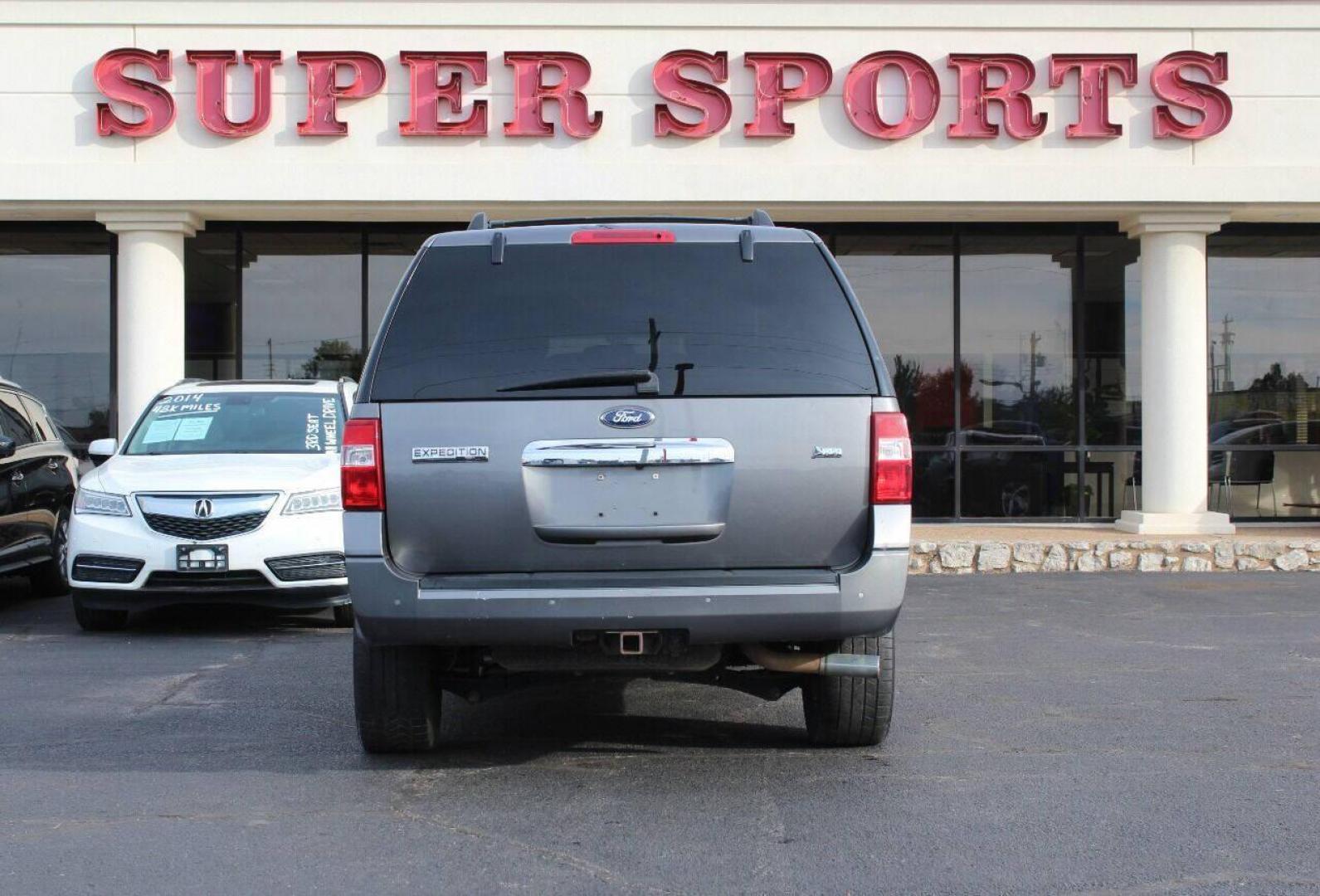 2014 Charcoal Ford Expedition EL Limited 2WD (1FMJK1K58EE) with an 5.4L V8 SOHC 16V FFV engine, 6-Speed Automatic transmission, located at 4301 NW 39th , Oklahoma City, OK, 73112, (405) 949-5600, 35.512135, -97.598671 - NO DRIVERS LICENCE NO - FULL COVERAGE INSURANCE - NO CREDIT CHECK. COME ON OVER TO SUPERSPORTS AND TAKE A LOOK AND TEST DRIVE. PLEASE GIVE US A CALL AT (405) 949-5600. NO LICENCIA DE MANEJAR - NO SEGURO DE COBERTURA TOTAL- NO VERIFICACION DE CREDITO. POR FAVOR VENGAN A SUPERSPORTS, ECHE - Photo#4