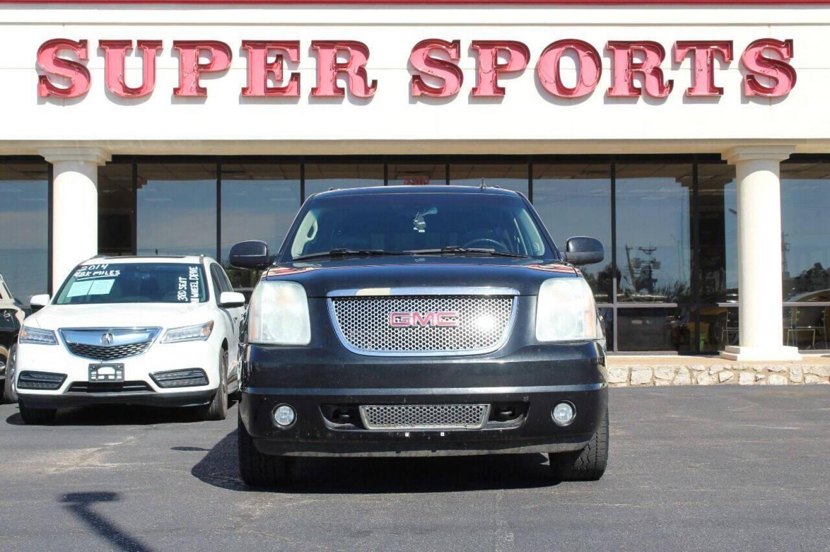 2011 Black GMC Yukon Denali 4WD (1GKS2EEF2BR) with an 6.2L V8 OHV 16V engine, 4-Speed Automatic transmission, located at 4301 NW 39th , Oklahoma City, OK, 73112, (405) 949-5600, 35.512135, -97.598671 - NO DRIVERS LICENCE NO - FULL COVERAGE INSURANCE - NO CREDIT CHECK. COME ON OVER TO SUPERSPORTS AND TAKE A LOOK AND TEST DRIVE PLEASE GIVE US A CALL AT (405) 949-5600. NO LICENCIA DE MANEJAR - NO SEGURO DE COBERTURA TOTAL - NO VERIFICACION DE CREDITO. POR FAVOR VENGAN A SUPERSPORTS, ECHE UN VIST - Photo#0